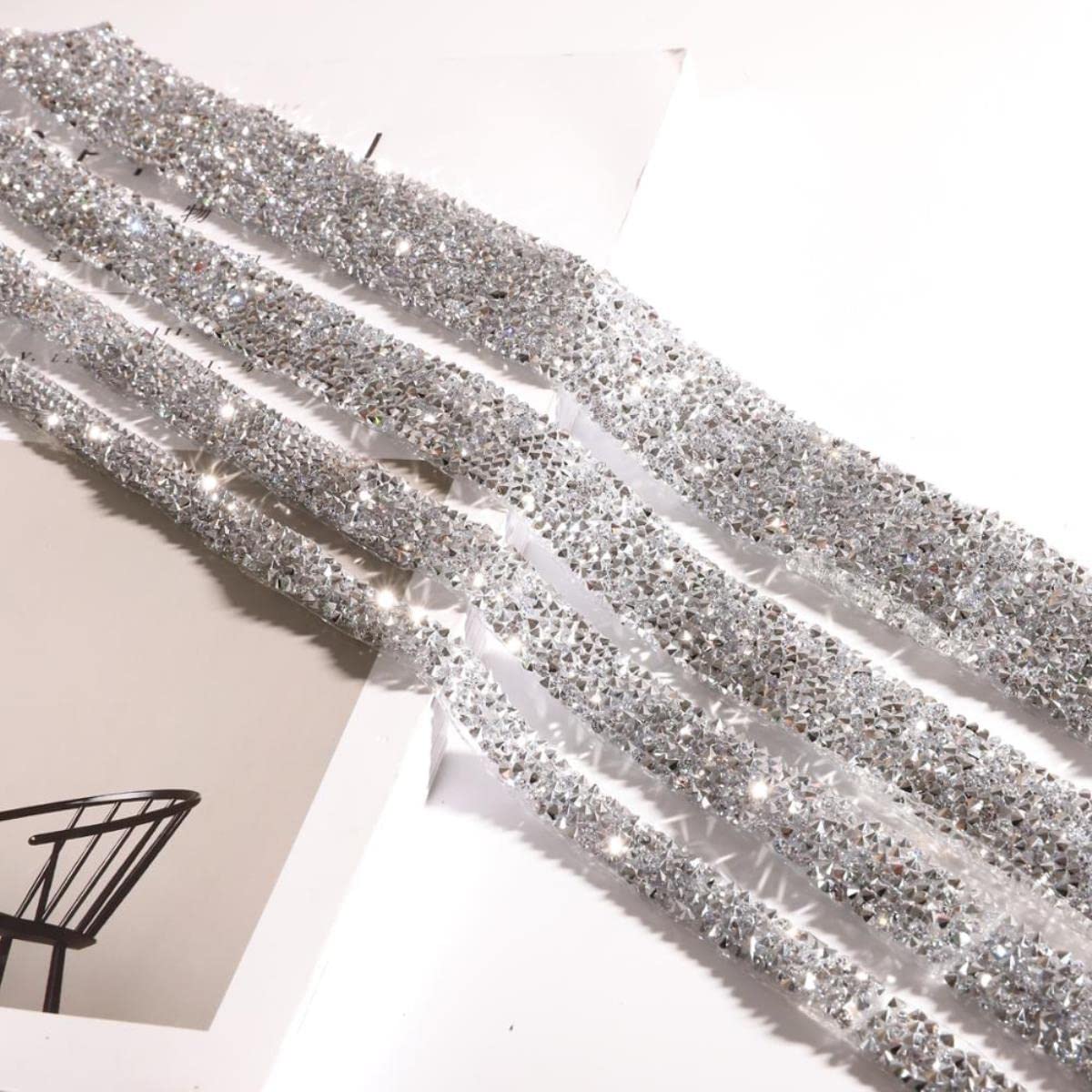 ACiyD Yard Nähen Kristallmotiv Strass Trim Applikator Band mit Strass Applikationen zum Aufbügeln für Kleider-Gold, Breite 1,5 cm (Schwarz Breite 1 cm)