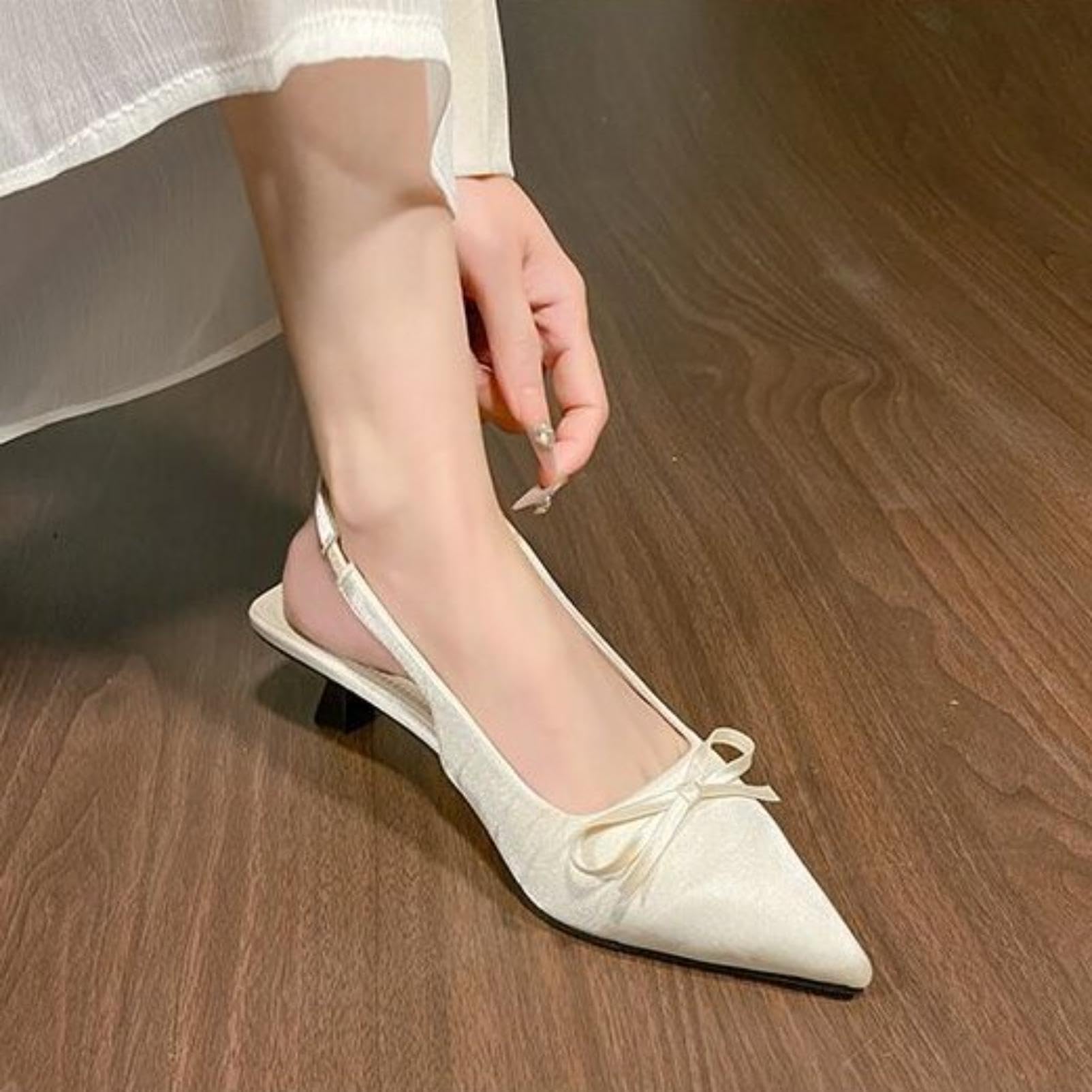 Generico Décolleté Donna Satin Slingback a Punta con Fiocco e Tacco Basso