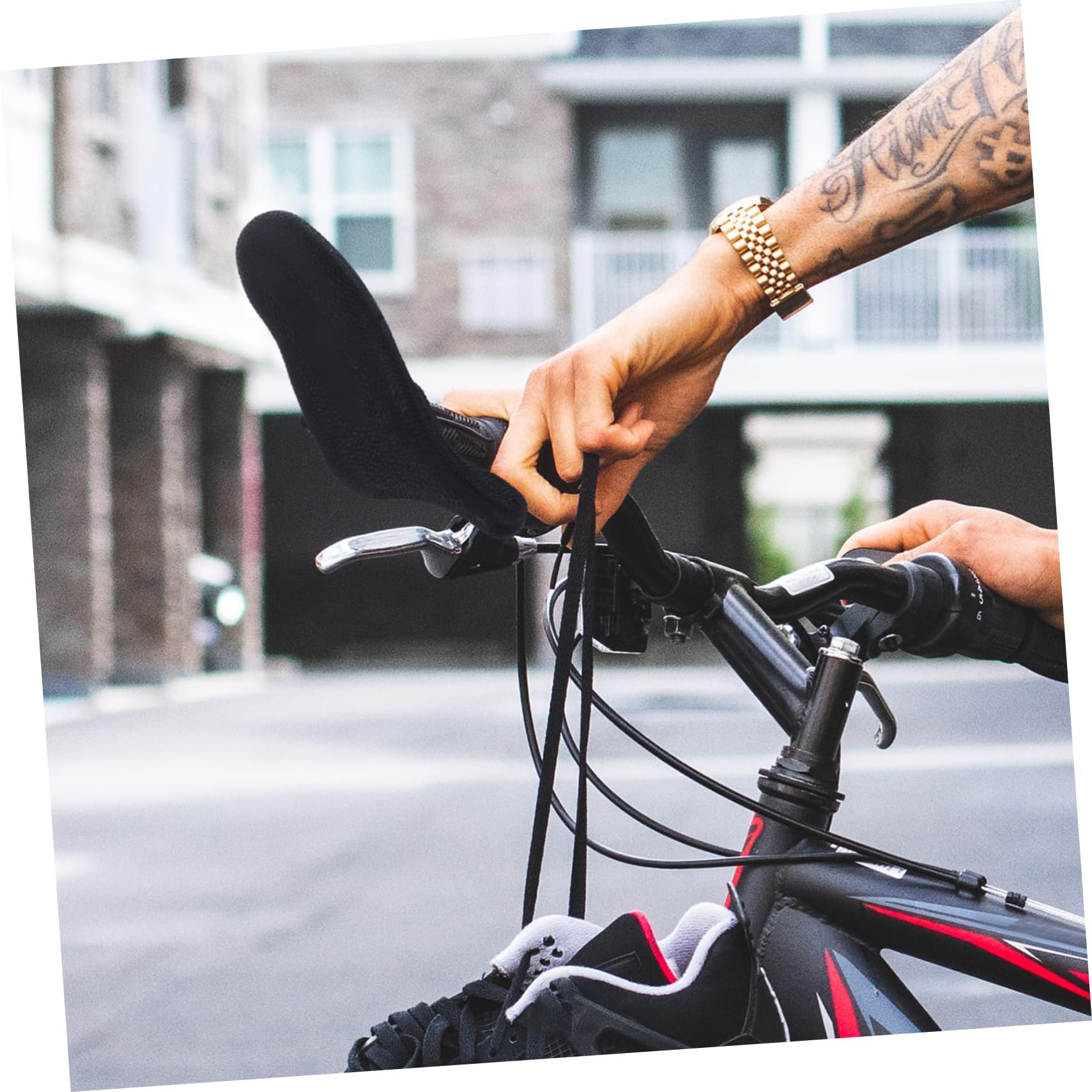 TOYANDONA Guidon De Vélo De Montagne Poignées De Couverture De Guidon De Vélo Poignées De Vélo Guidon pour VTT Poignées De Guidon VTT Guidon pour Vélo Guidons VTT Noir Caoutchouc