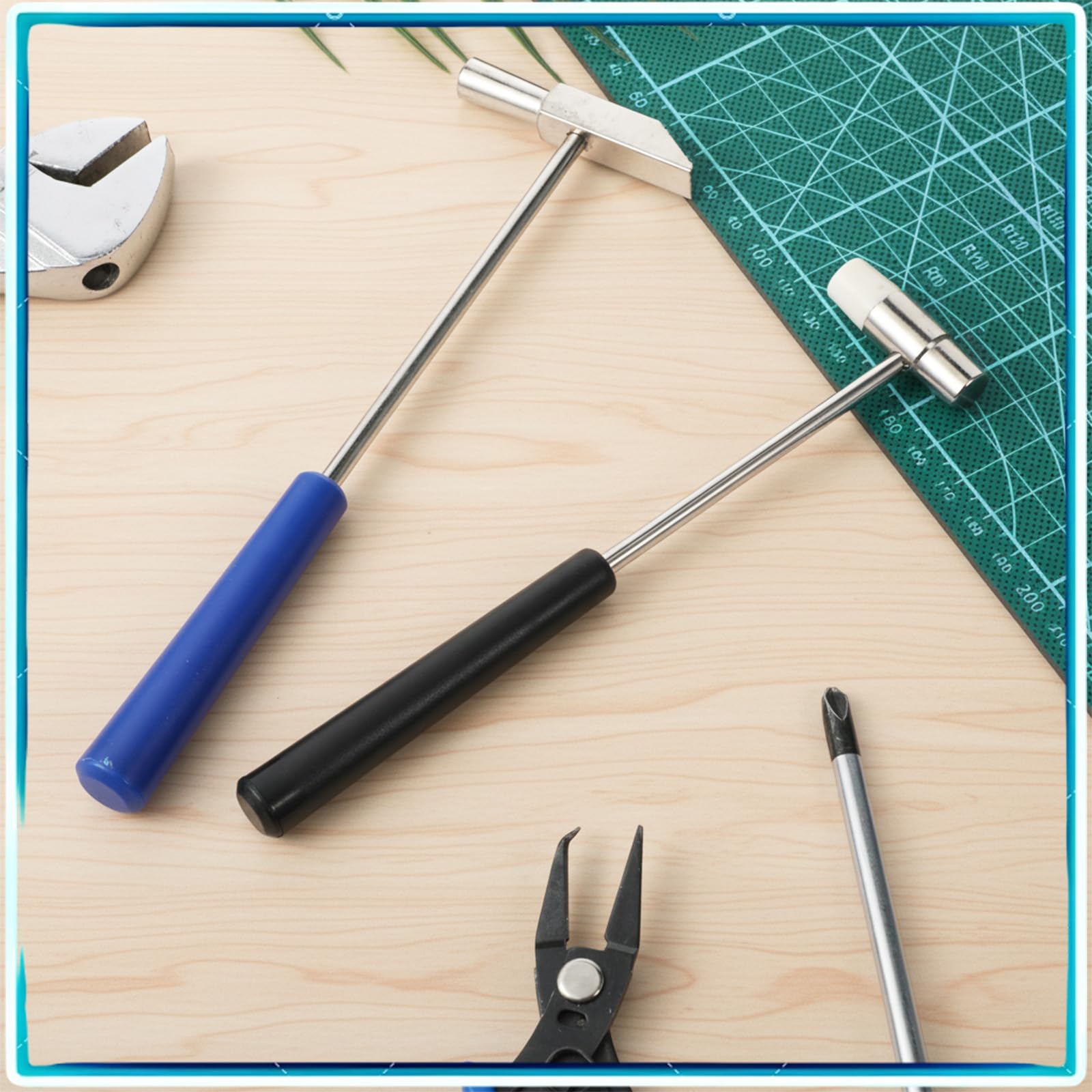2 Stück Mini Hammer Set, Doppelkopf Schonhammer (Metall & Kunststoff) für Schmuckherstellung, Uhrenreparatur, Basteln und Heimwerker, Klein & Tragbar (Blau/Schwarz)