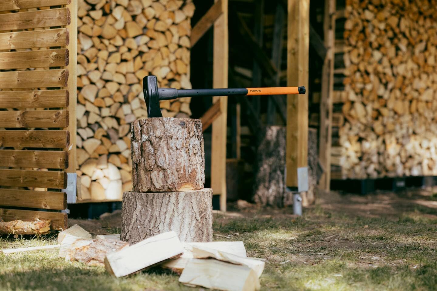 Fiskars Splitting Hammer X46, 2-in-1: Ax and Hammer, Hardened Steel Blade/Glass Fiber ReinForced Plastic Handle, Black/Orange, 1001705, Standard, 92 x 26 x 8 cm