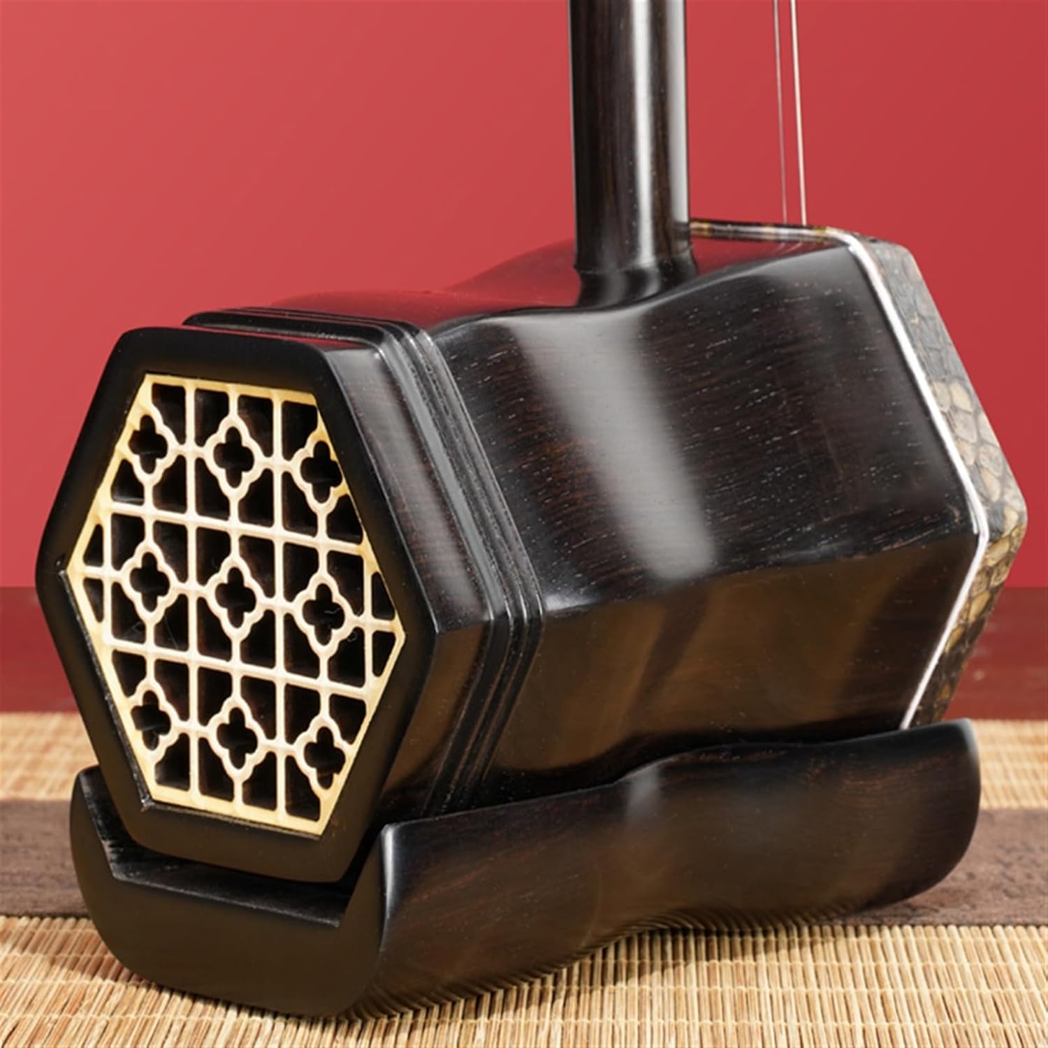 ブラックサンダルウッド六角形Erhu 中国民族弦楽器 ケースと ブラックサンダルウッド六角形Erhu 中国民族弦楽器 ケースと