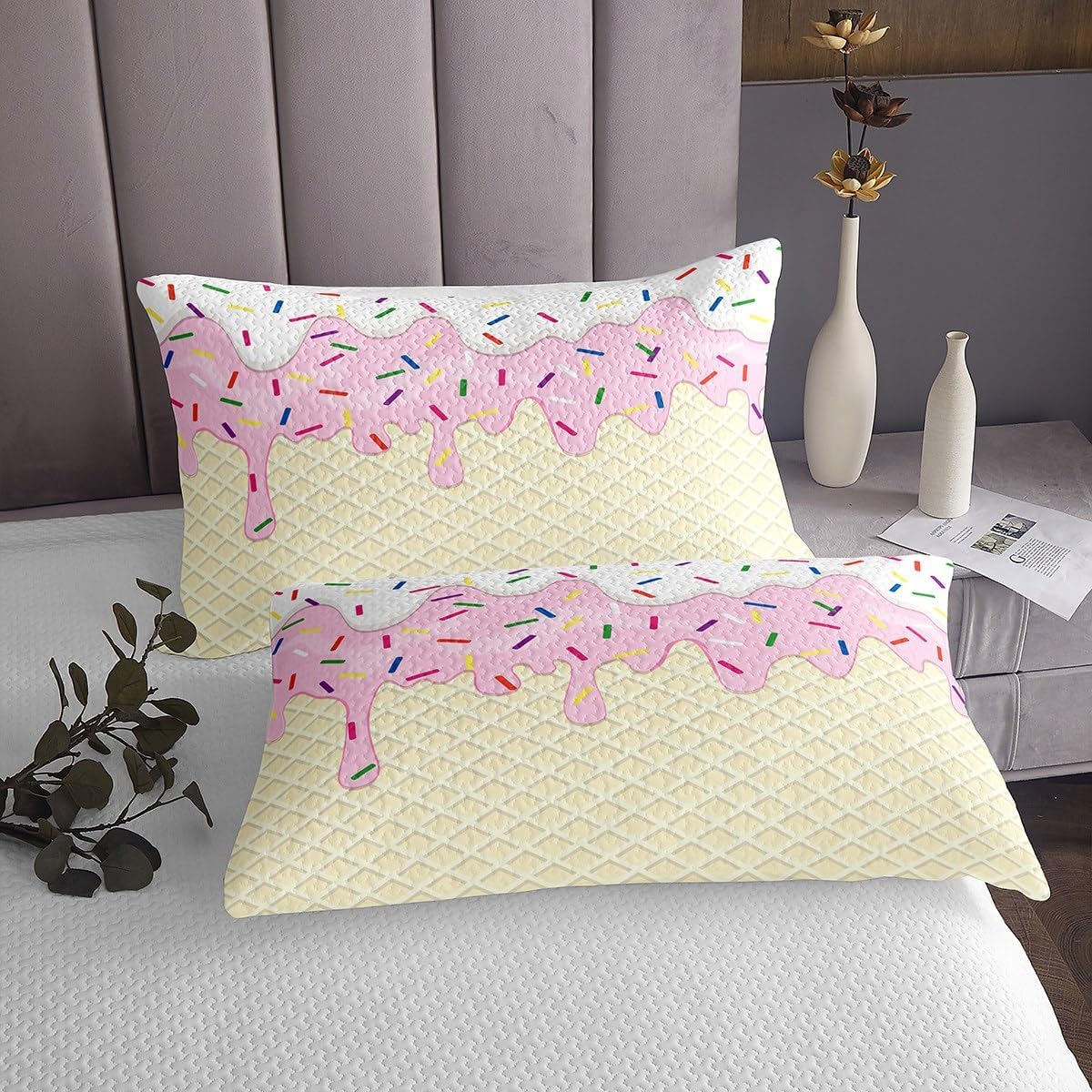 Ice Cream Lightweight Quilt Set for Kids,Pink White Cream Cake Bedspread Coverlet,Colorful Candy Bed Cover Desserts Bedding Set Decorative Quilted 2 Piece Coverlet Set with 1 Pillow Sham,Twin Size