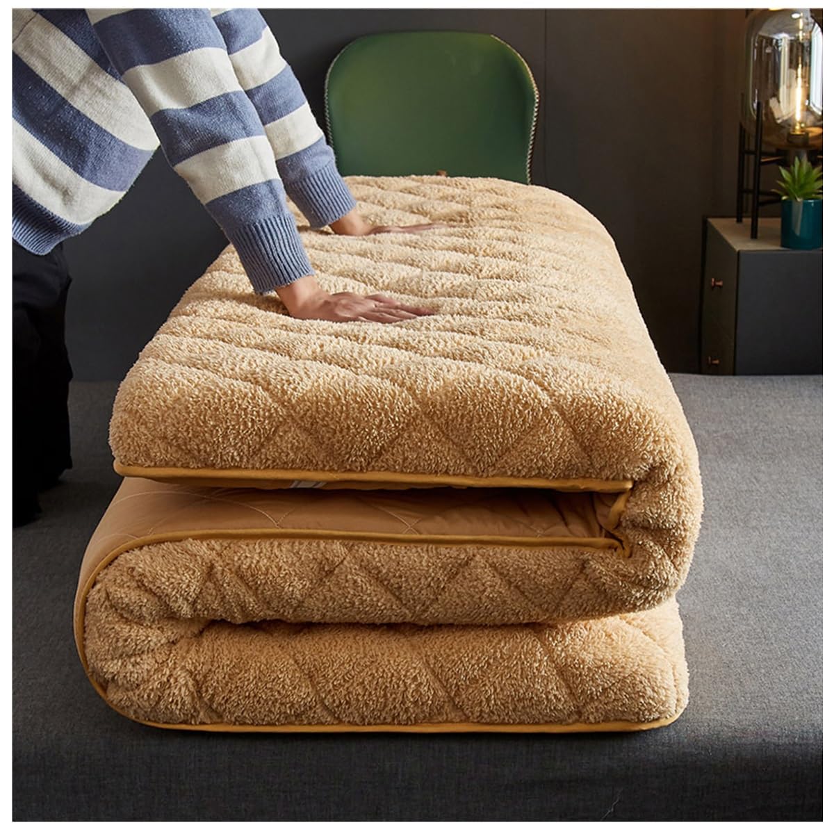 Futon portatile giapponese da pavimento, pieghevole, arrotolabile, per campeggio e ospiti