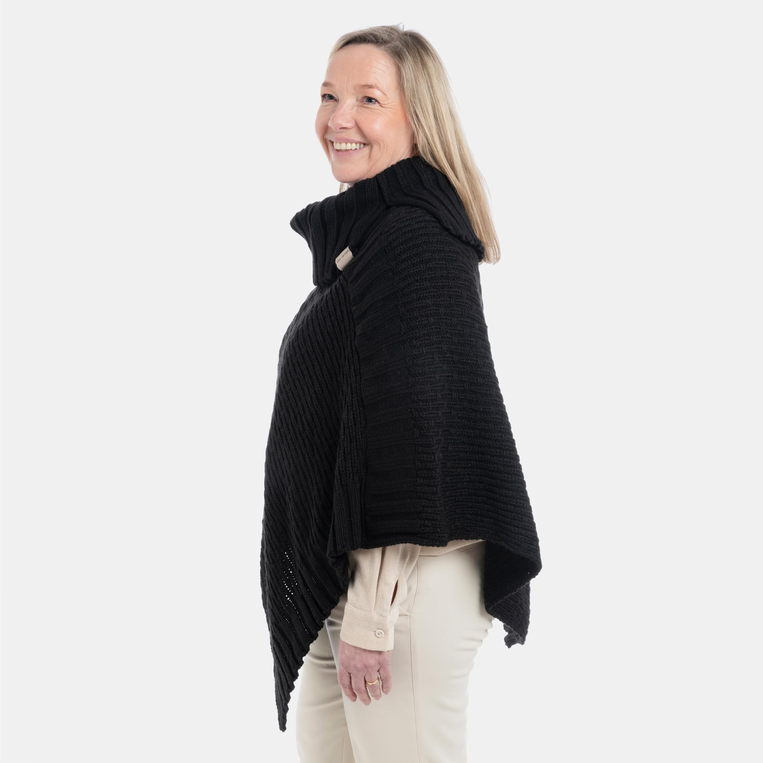 Knit Factory - Nicky Poncho Tricoté