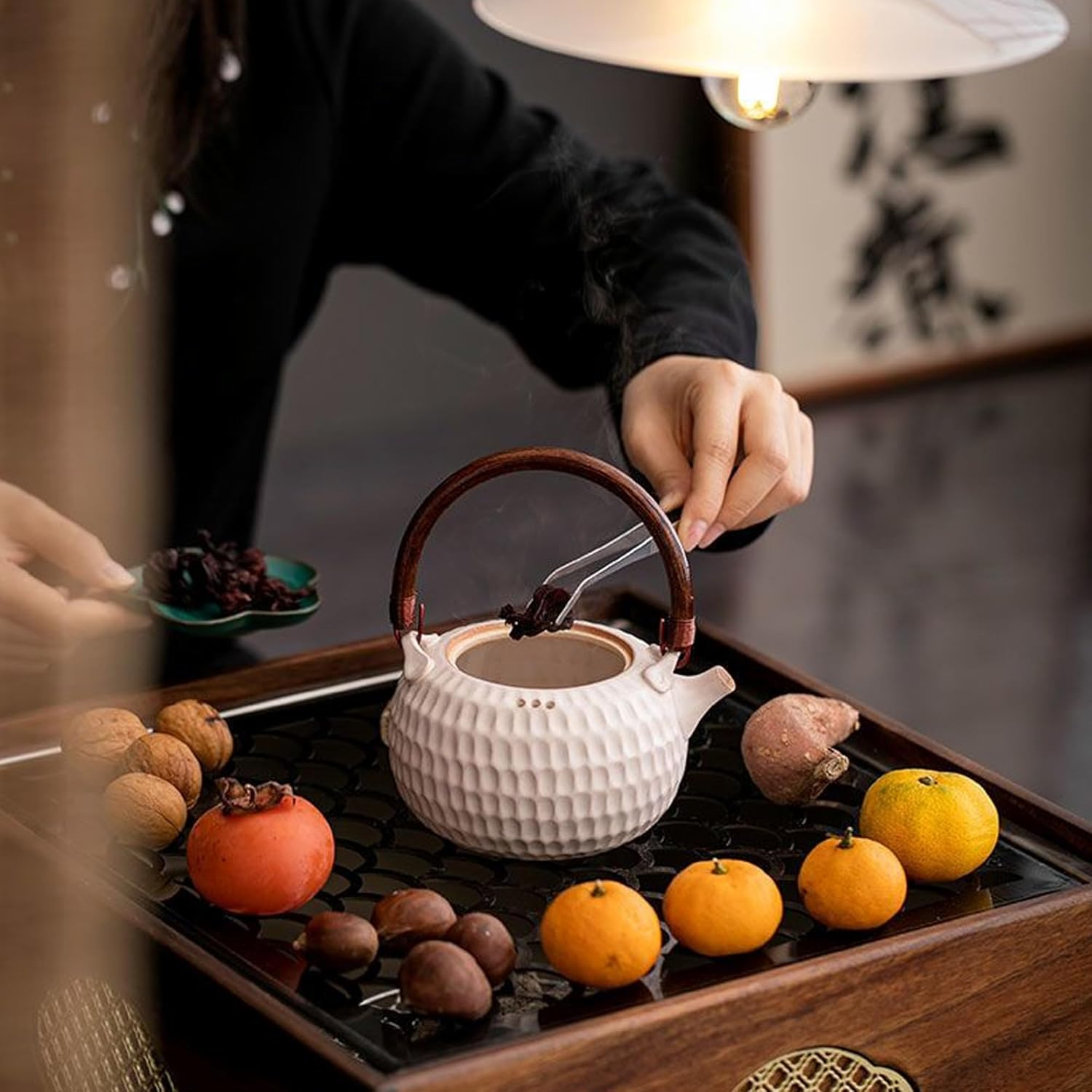 600ml/20oz Ceramic Teapot for Stove,Suitable for Indoor or Outdoor Camping,Featuring A Spherical Tea Infuser,Blooming and Loose Leaf Tea Maker