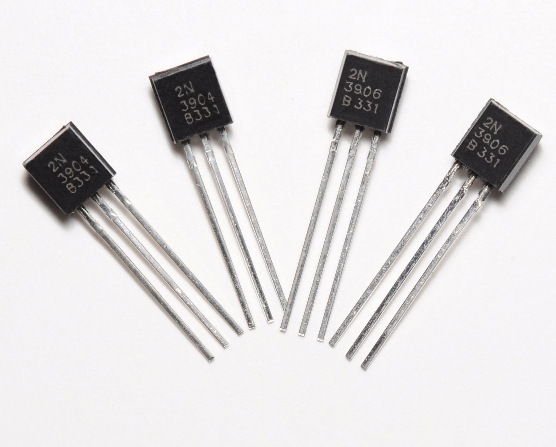 NPN and PNP Transistor Pack - 40 Pack