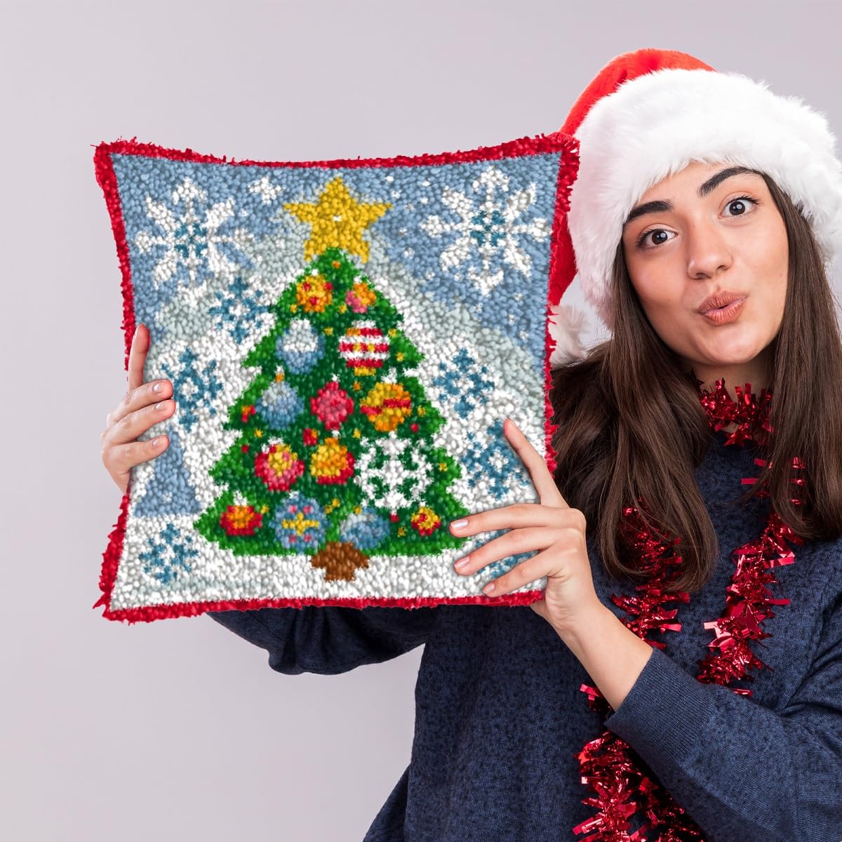 Kit Gancio di Tappeto DIY appeto per Uncinetto, kit di federe per cuscino con gnomo e gancio fai da te,kit per ricamo a punto croce,Christmas Latch Hook Pillow Kits 43x43cm