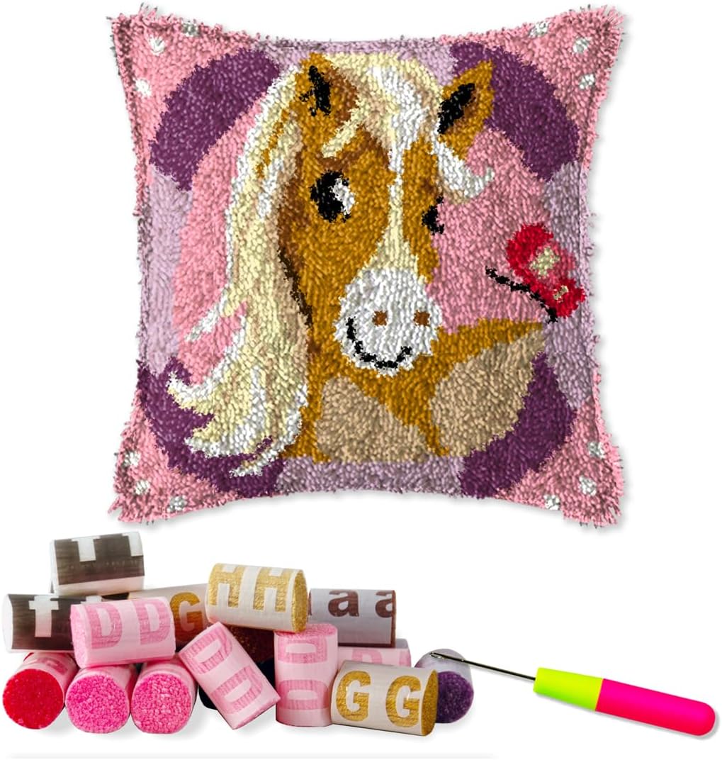DL-YTG Latch Hook Kits Pillow Christmas Hat Crochet Yarn Colour Pre-Printed Canvas Needlework DIY Pillowcase Hook Christmas Home Arts Crafts Decoration 16 X16inch