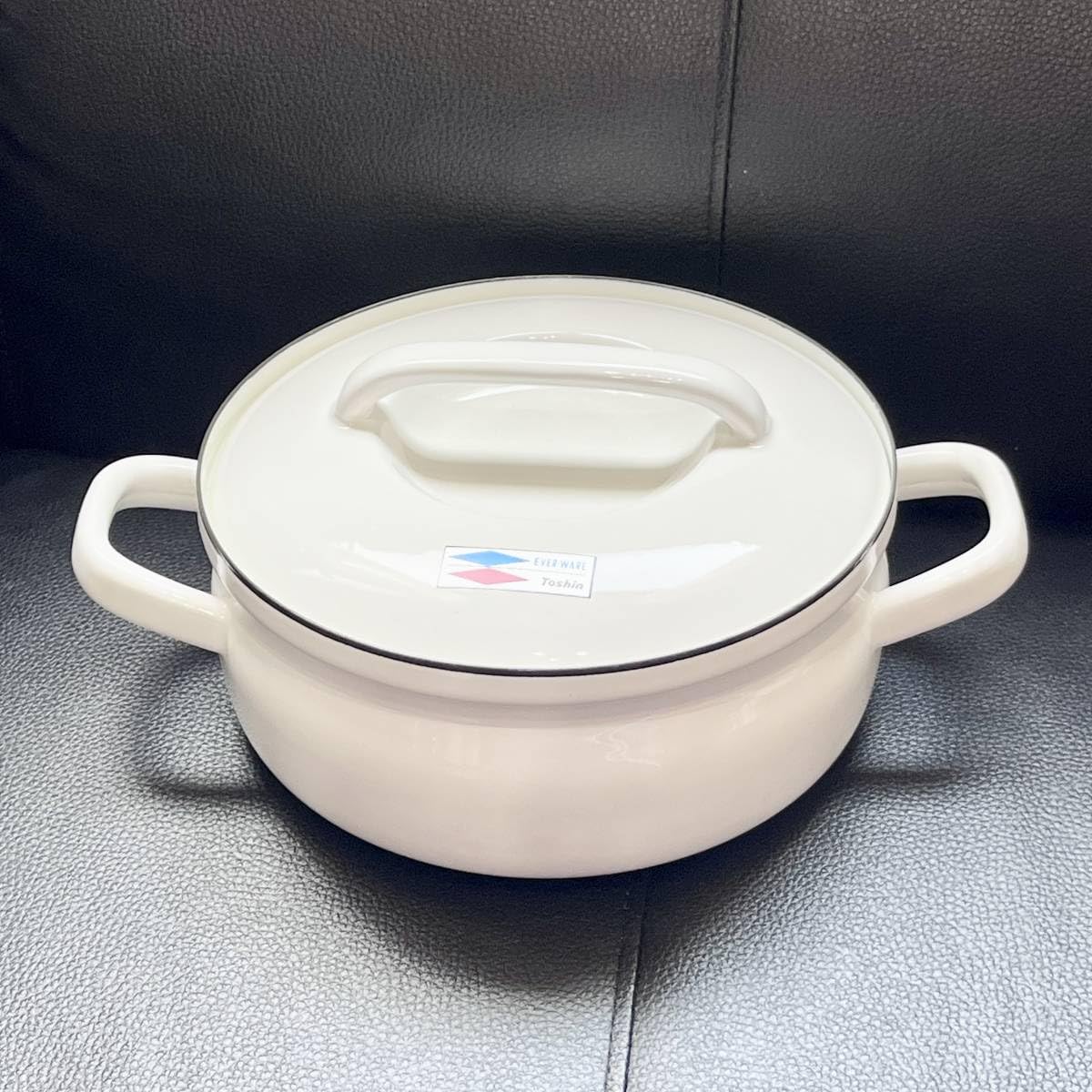 Amazon.co.jp: EVER WARE エバーウエア 22㎝ ホーロー鍋 両手鍋