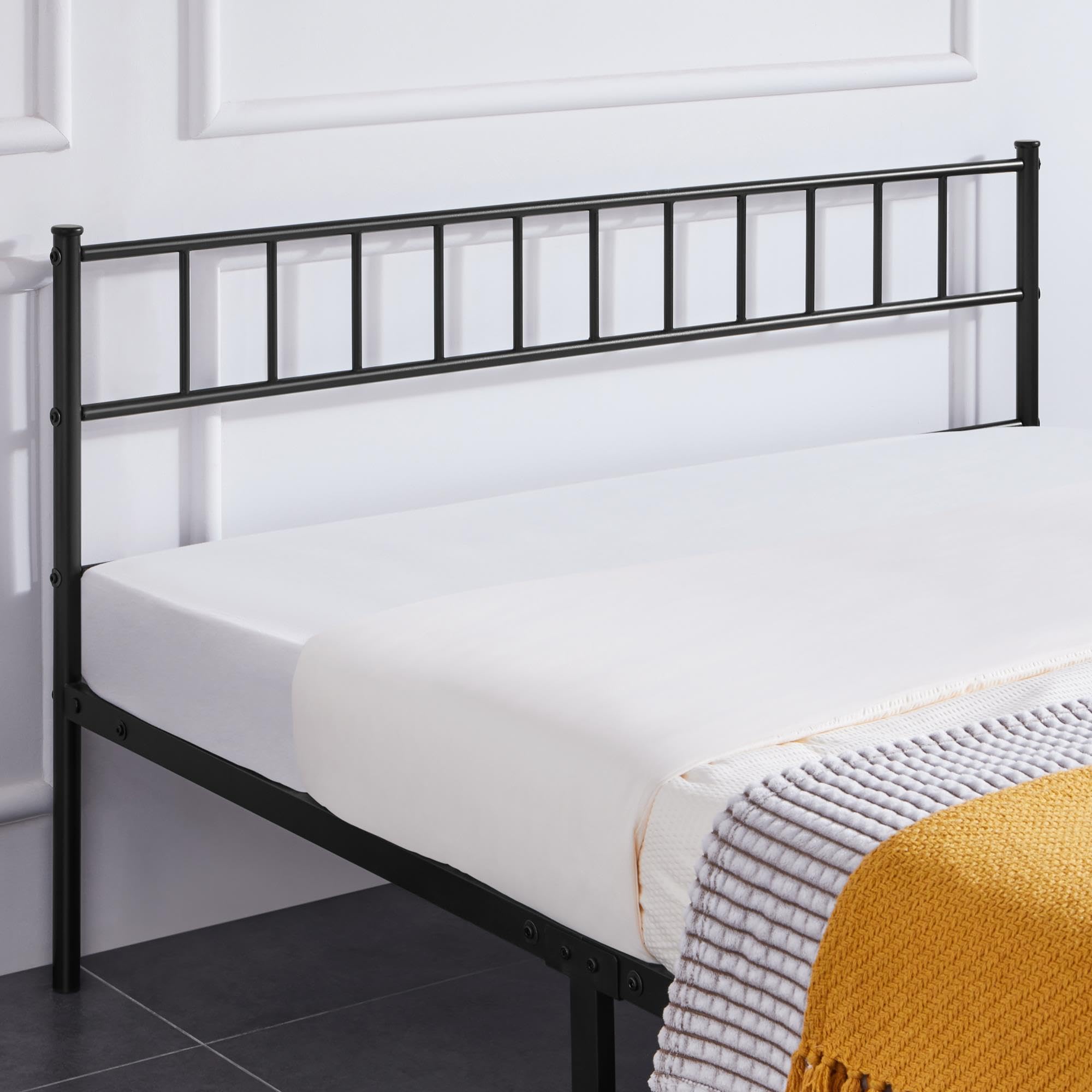 Yaheetech Metallbett 160 x 200 cm Bettrahmen mit Kopfteil Bettgestell aus Metall Gästebett mit Lattenrost für Schlafzimmer Gästezimmer Schwarz