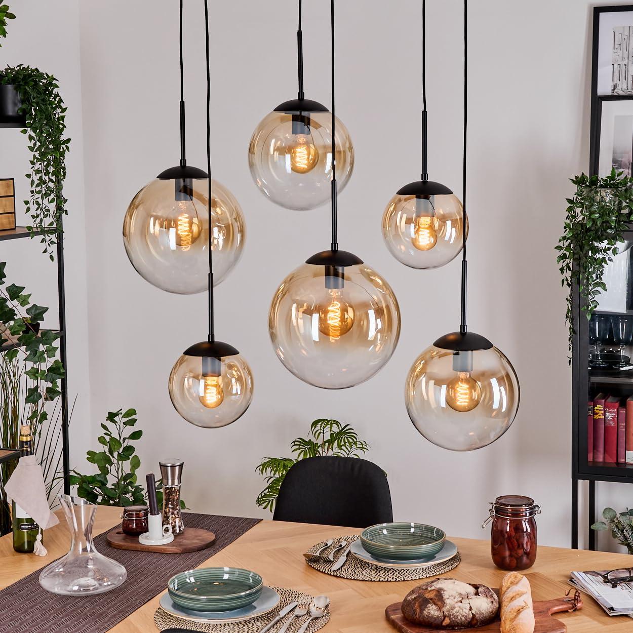 HOFSTEIN Hängeleuchte Gastor, 6-flammige Hängelampe aus Metall/Glas in Schwarz/Bernstein/Klar, moderne Pendelleuchte im Retro/Vintage-Design (Schirme Ø 20; 25; 30cm), E27, Esszimmer, Küche, Wohnzimmer