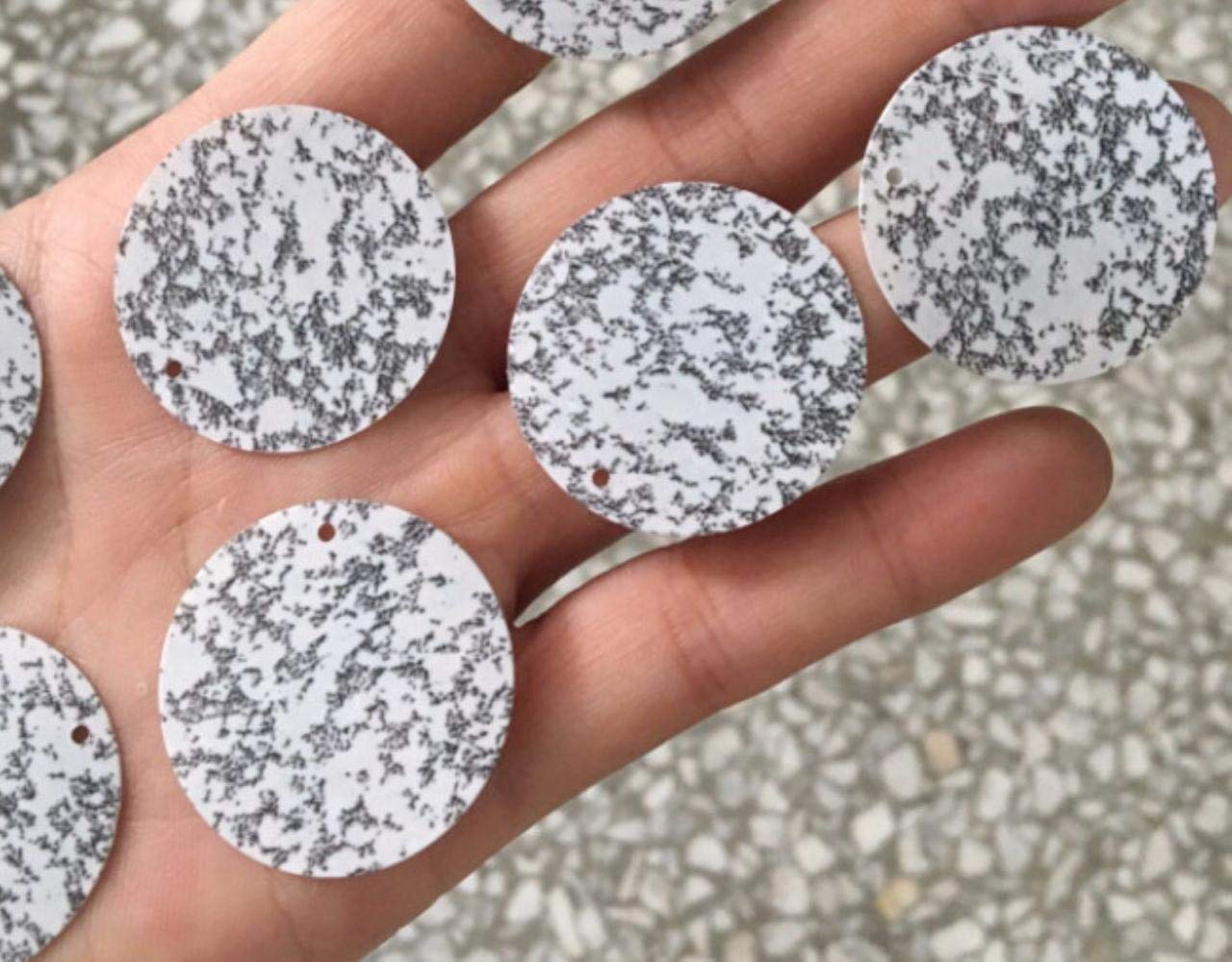 Materiały do szycia DIY koralik 20 mm okrągły biały marmur płaskie cekiny PCV koraliki akcesoria odzieżowe