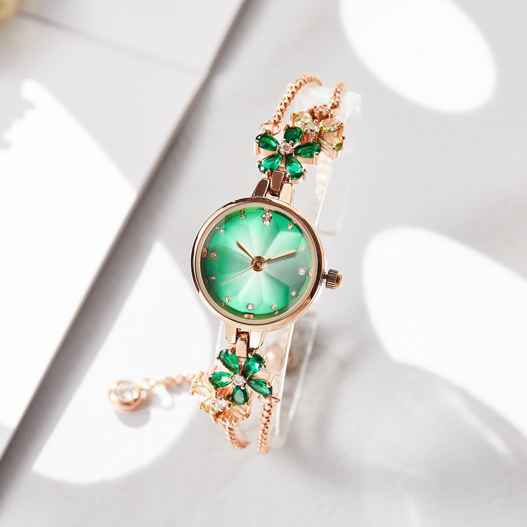 URVAN WatchDesigner Orologio Donna Bracciale al Quarzo Analogico Elegante Moda con Cinturino Gioielli Bracciale in Acciaio Inossidabile Rame con Quadrante Ovale Rotondo Impermeabile