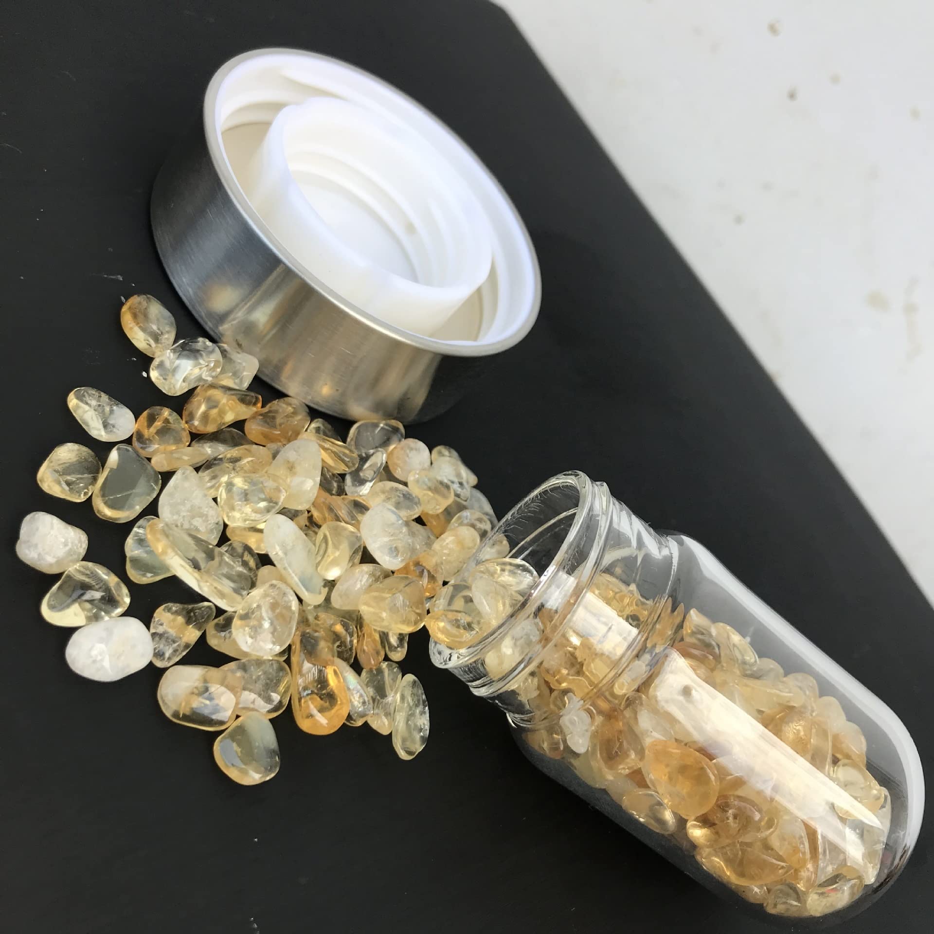 Botella De Agua De Cristal Natural Botella De Agua Con Piedras Preciosas De Cuarzo Healing Elixir Point Reiki Copa De Piedra De Grava Con Gemas Removibles Y Funda Protectora ( Color : Tea crystal )