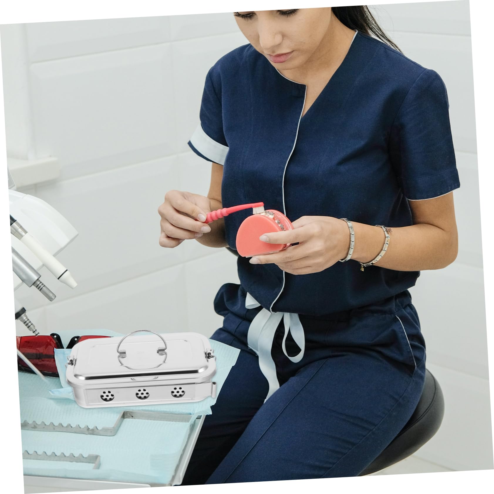 GALPADA 2 Pezzi Vassoio Inossidabile con e Chiusura Contenitore Sterilizzabile per Medici e Odontoiatrici Resistente Ad Alte Temperature e Pressioni per Conservazione e Trasporto