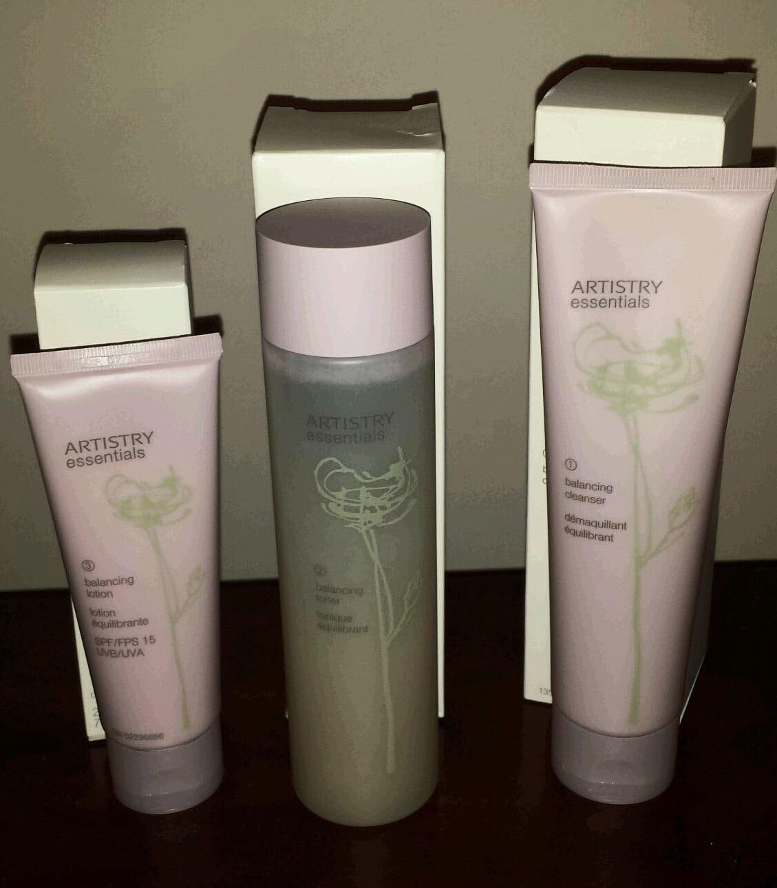 ARTISTRY® Essentials Balancing Skincare System for Combination-to-Oily Skin