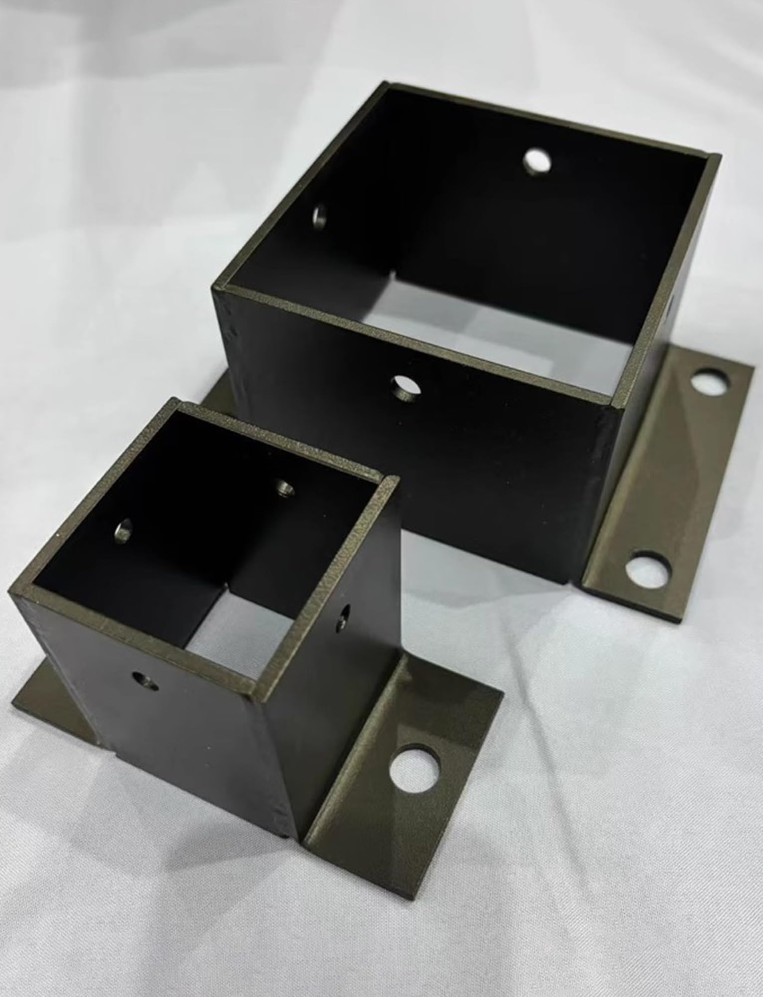 2 Bases de Poste cuadradas de Acero Inoxidable con Brida de Anclaje, Soportes de Poste atornillados, Soportes de Poste de barandilla/Placa Base de Cubierta (31 x 31 x 60 mm)
