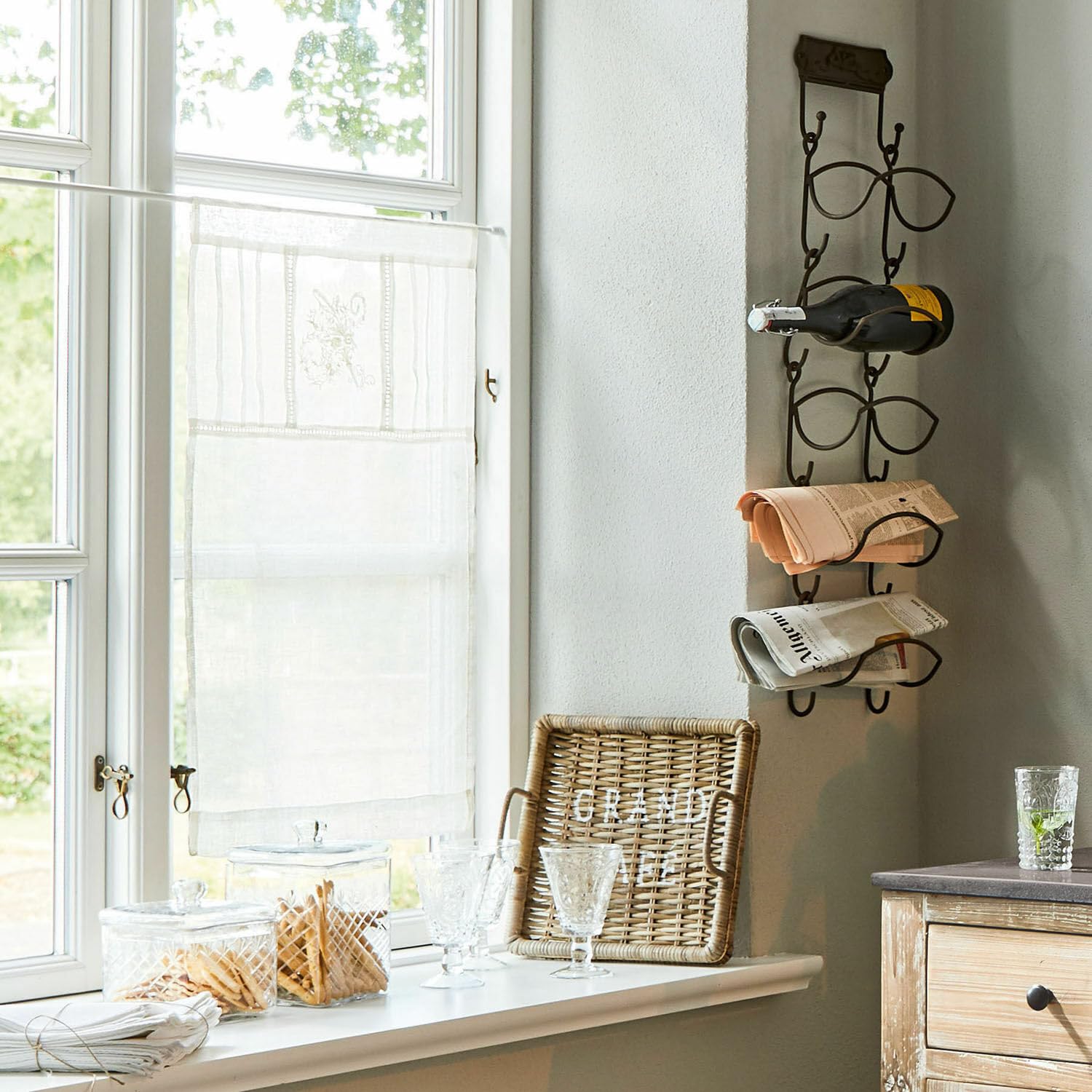 Loberon Scheibengardine 2er Set Mayenne - creme | Liebevoll Bestickt, Charmanter Landhausstil, Blickdicht, mit Tunnelsaum, Sichtschutz, Fensterdekoration, Leinen
