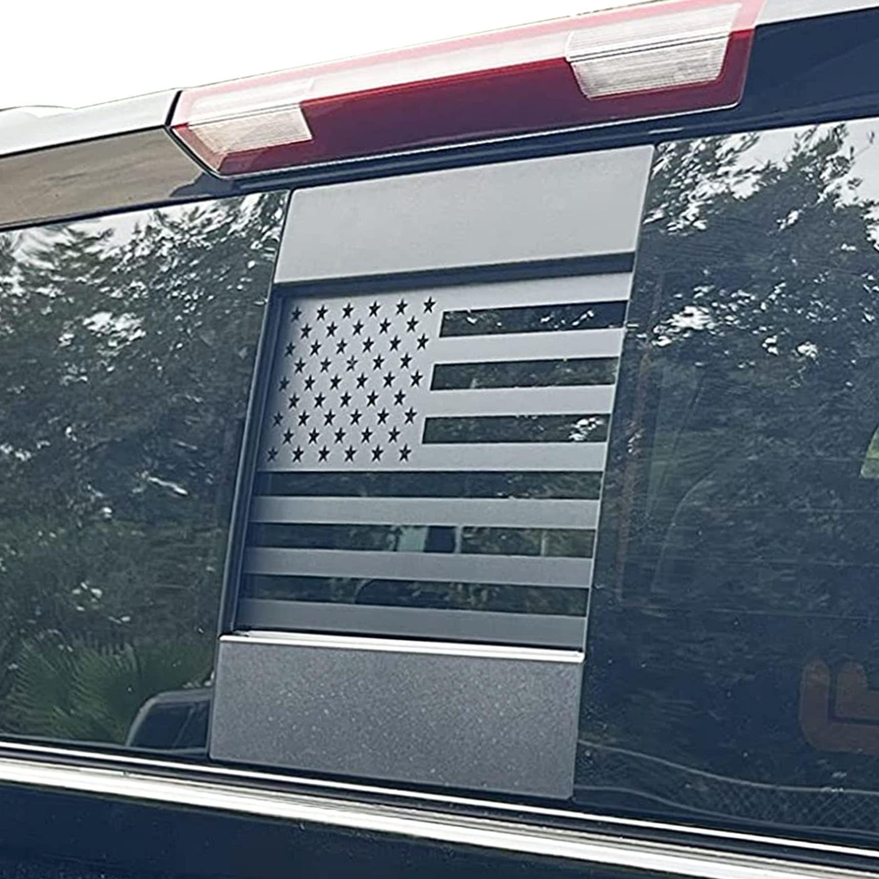 Rear Middle Window American Flag Decal for Chevy Silverado/GMC Sierra 2019-2022 2023 2024 2025 2026 Back Center Sliding Window USA Flag Vinyl Sticker Exterior Accessories(Matte Black)