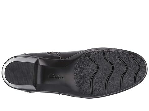 clarks women's emslie cyndi ankle boot