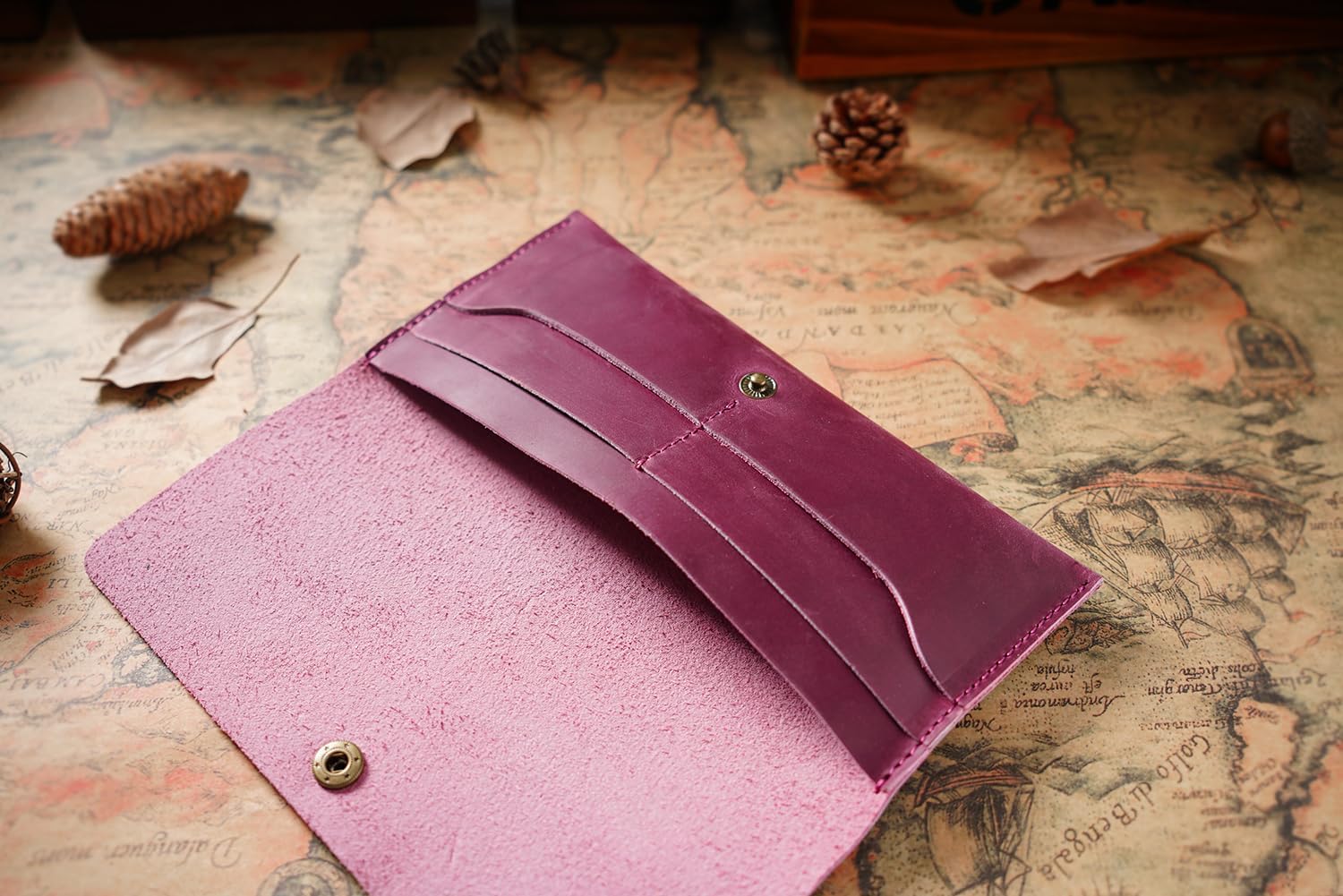 HIFA Leather Wallet Women, Purses for Women - Soft Touch Rustic Leather, Retro Style, 4 Card Pockets with Cash Slot, Compact Convenience and Ideal Gift - Wallets for Women, Womens Wallet, Purple