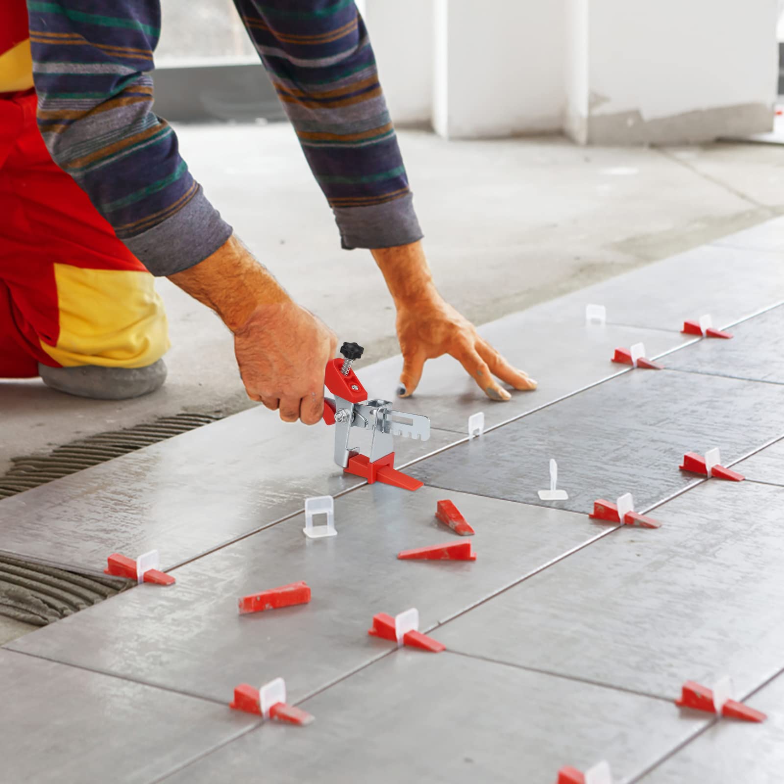 Sistema di Livellamento per Piastrelle - Cunei per Pavimenti e Pareti 1mm - 100 Clip, 100 Cunei, 1 Pinza in Plastica