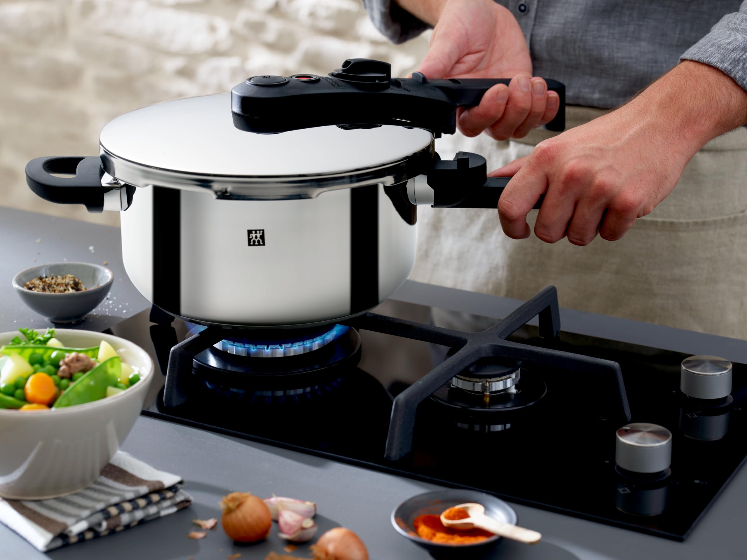 ZWILLING EcoQuick II Schnellkochtopf/Dampfdrucktopf, 22 cm, 6L, für alle Herdarten inkl. Induktion, Edelstahl, Silber
