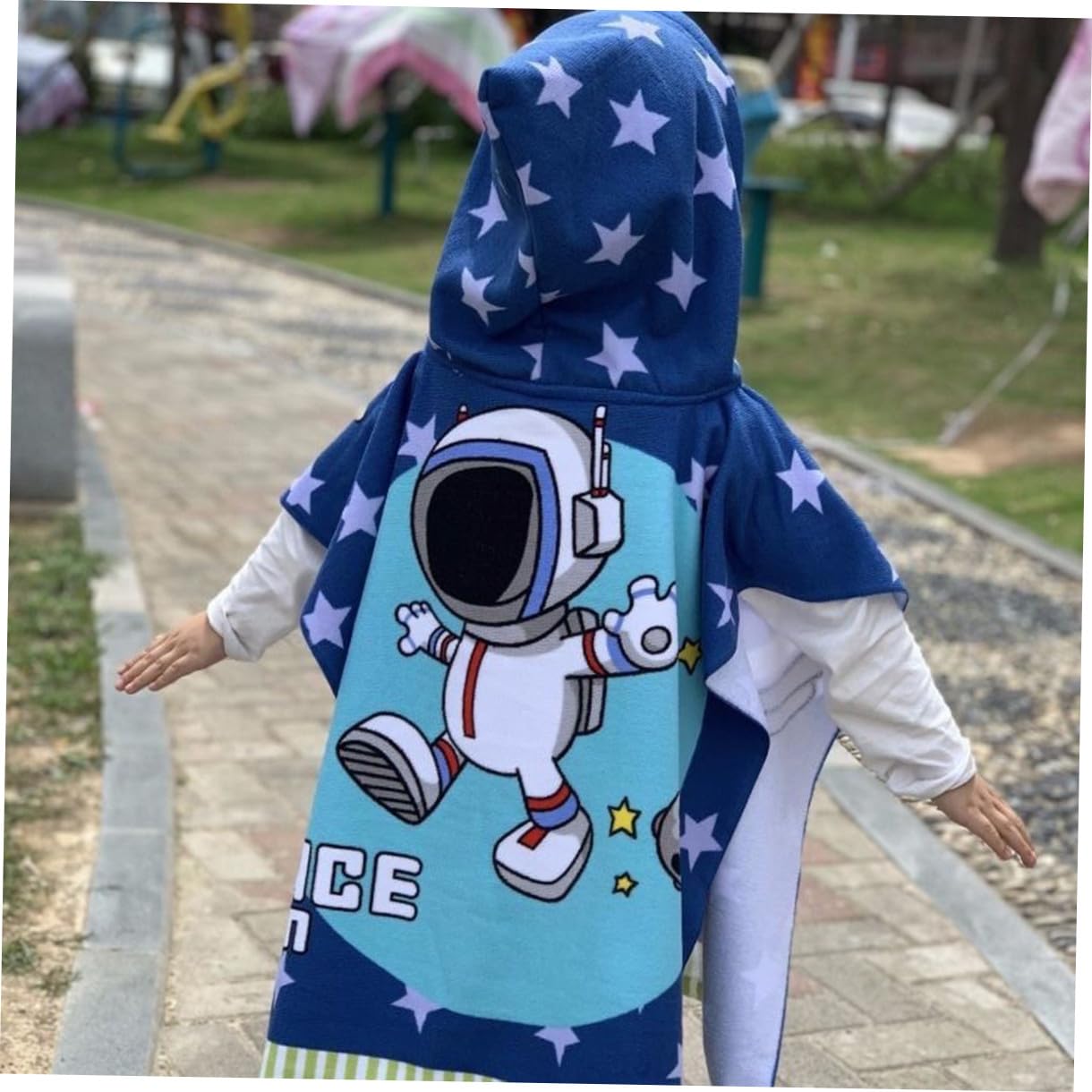 Amosfun 3 Pièces Cape pour Enfants Serviette Poncho de Natation Enfants Serviette de Plage à Capuche tes de Bain Towel tes de bébé Manteau de Te pour