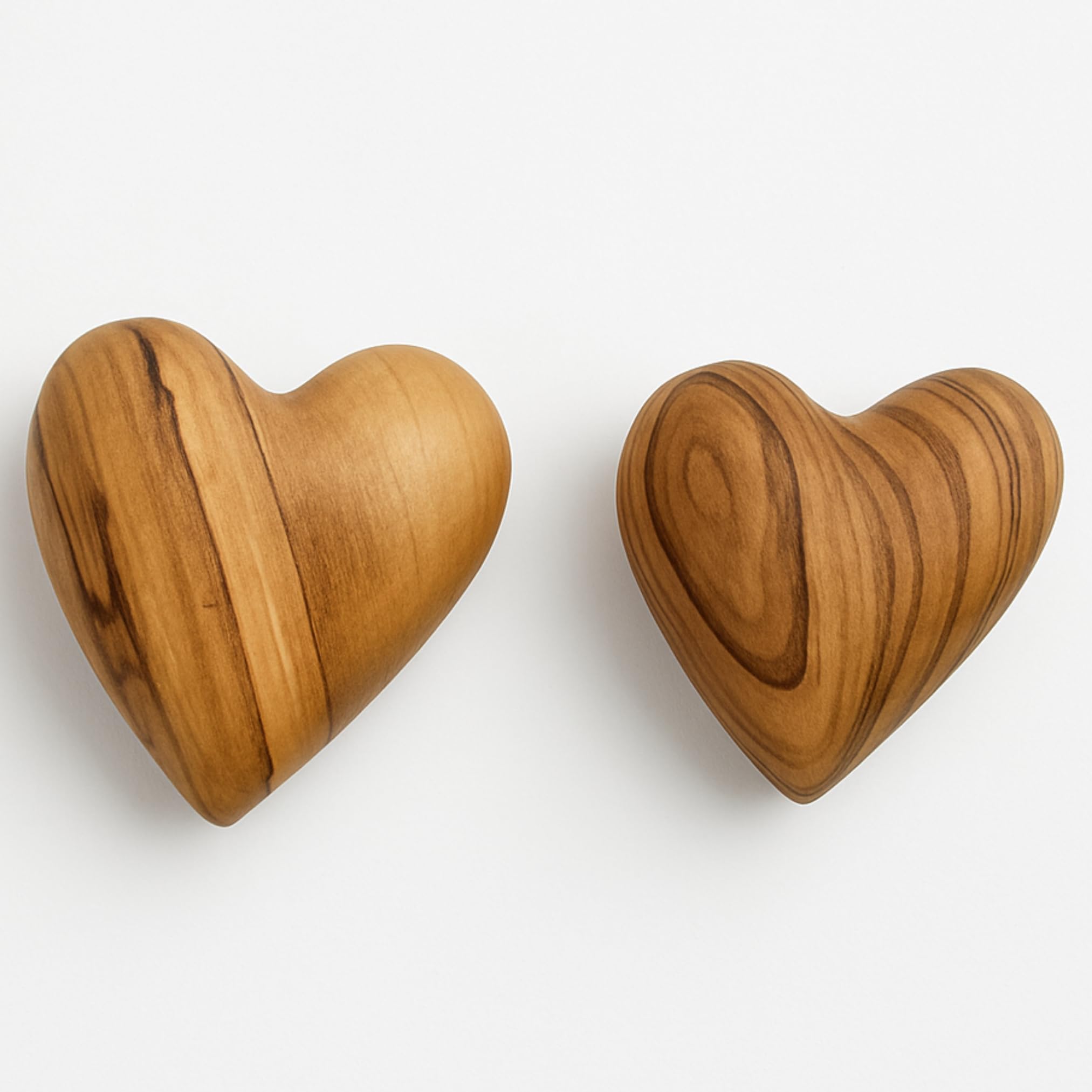 Cœurs en bois d'olivier artisanaux pour réchauffer l'ambiance de votre salon