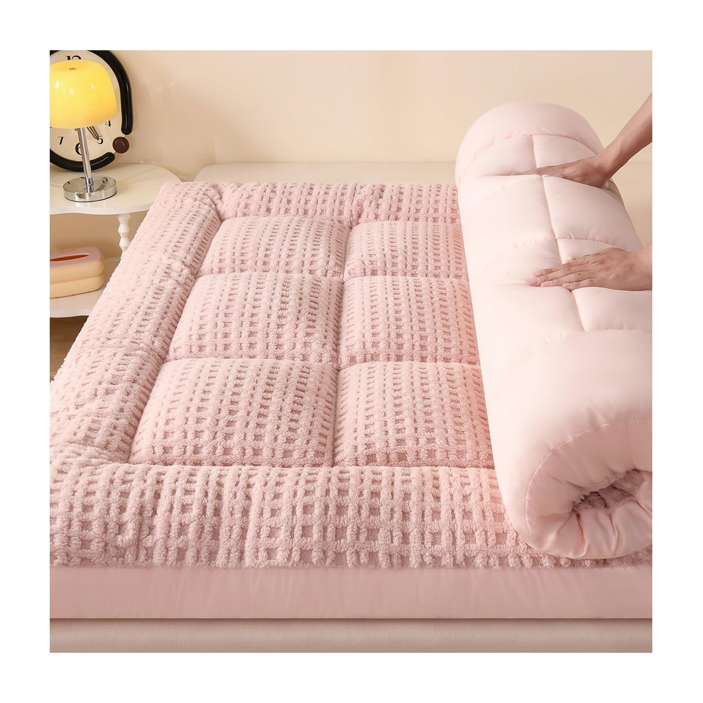 Queen Mattress Pad Soft 2.4 Inch Bed Topper With Straps Fits Twin Full King Size Fluffy Down Alternative Filling Mattresses Topper Milk Fleece Fabric(E,TWIN-90 * 200CM)