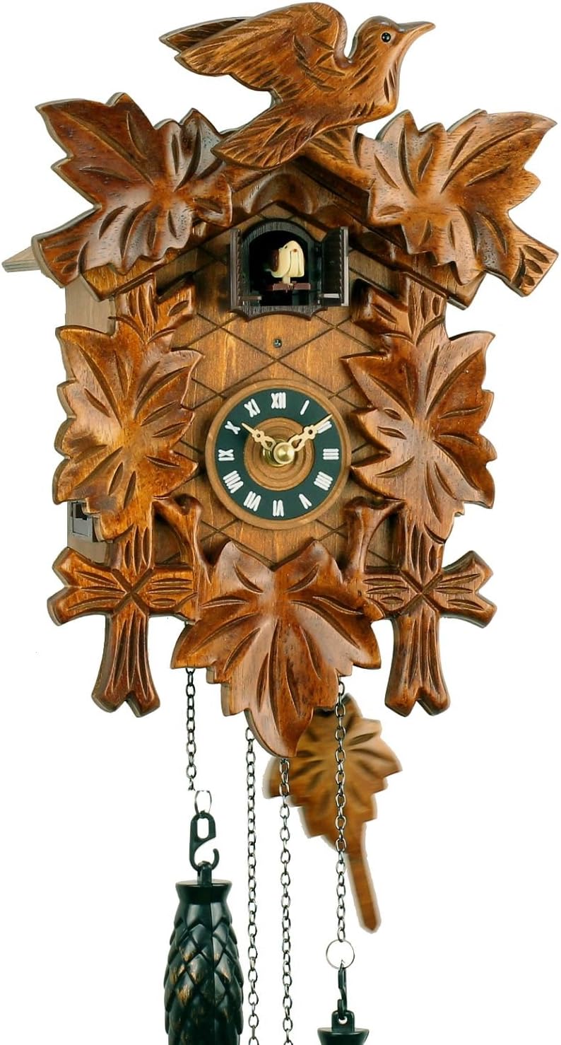 Black Forest cuckoo clock made of real wood, with battery operated quartz movement, cuckoo and musical mechanism, 30 cm, decorated with five leaves, by Uhren-Park Eble