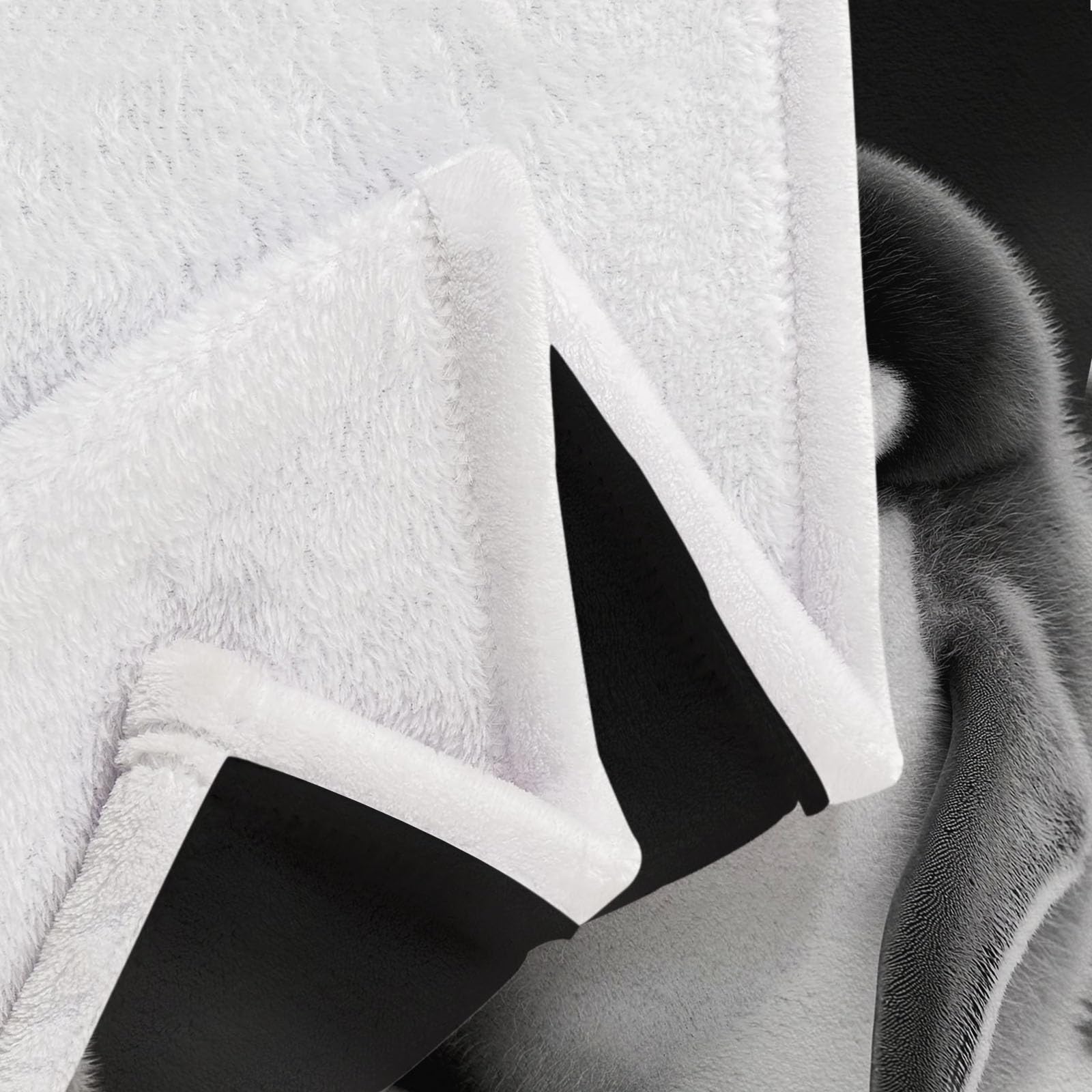 Fleece Kuscheldecke 150 x 200 cm, Tier Süß Kleiner Pinguin Muster Warm Plüsch Wohndecke für Jungen Mädchen Erwachsene Teenager - Grau Schwarz Weich Flanell Decke für Sofa Sessel Bett Reisen Büro