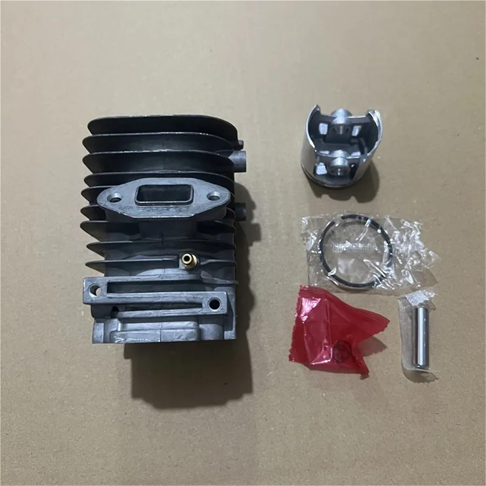 P021041760 Zestaw pierścieni tłokowych cylindra 39 mm pasuje do CS-355T CS355T do Shindaiwa 358Ts 35,8 cm3 2-suwowa piła łańcuchowa Części zamienne
