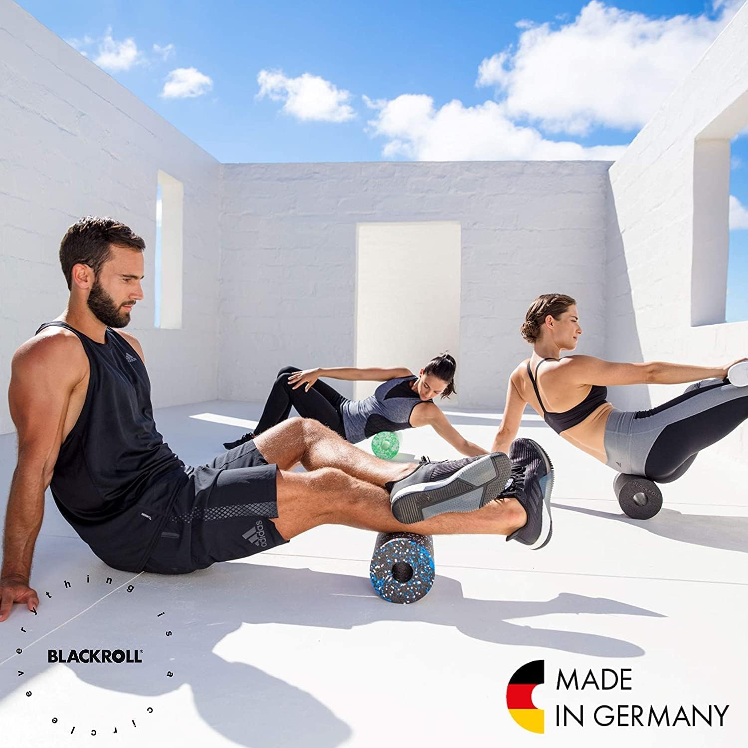 Black Roll German Foam Roller Standard, Lightweight, 5.3 oz (150 g), 11.8 x 5.9 inches (30 x 15 cm), Black/