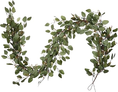 NOMA Guirnalda de Navidad de eucalipto LED preiluminada de 9 pies con luces a pilas, 35 bombillas blancas cálidas, 100 puntas de eucalipto..