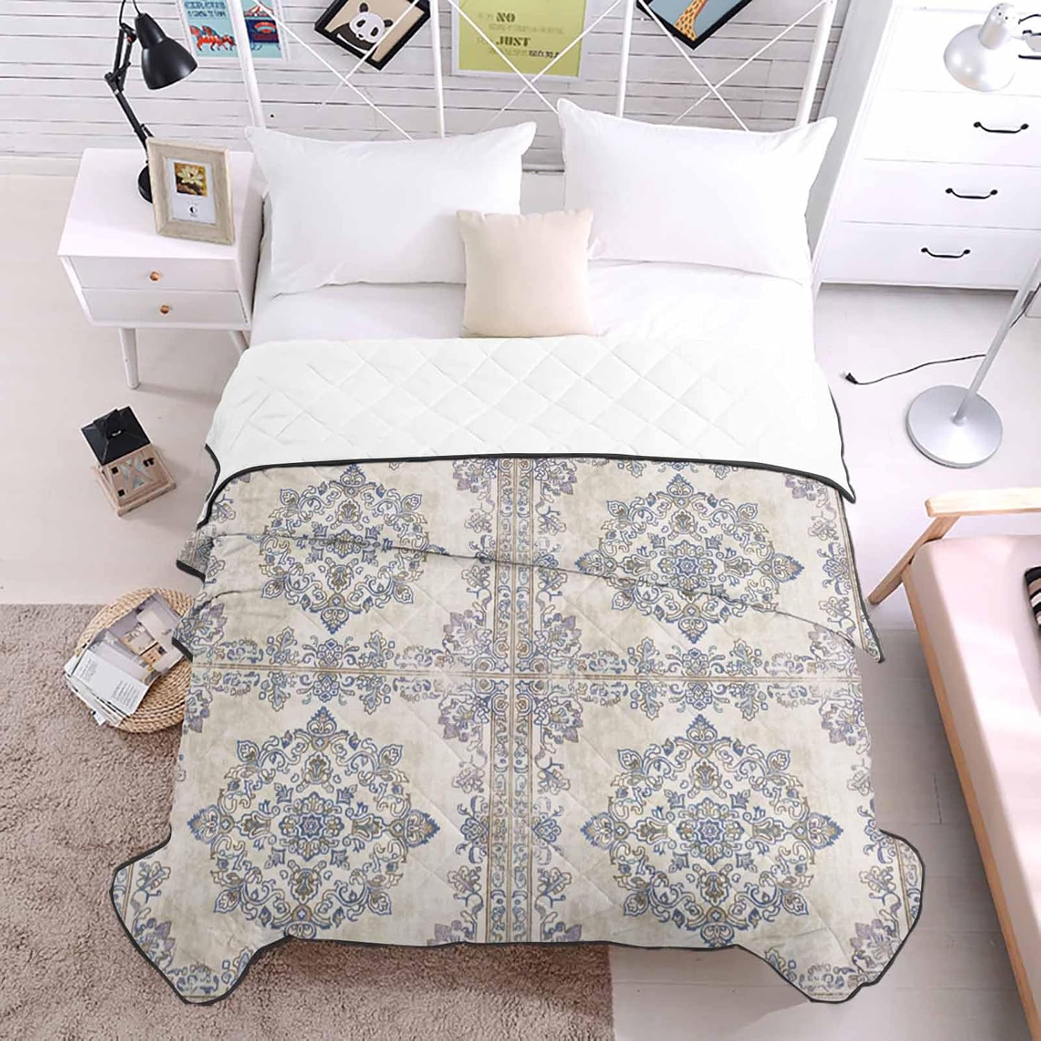 T&H XHome Quilt California King Luxury Quilted Comforter Bedspread-Thin Soft Cozy, Vintage Abstract Ethnic Style Flowers Reversible Stitched Lightweight Quilt Coverlet for All Season