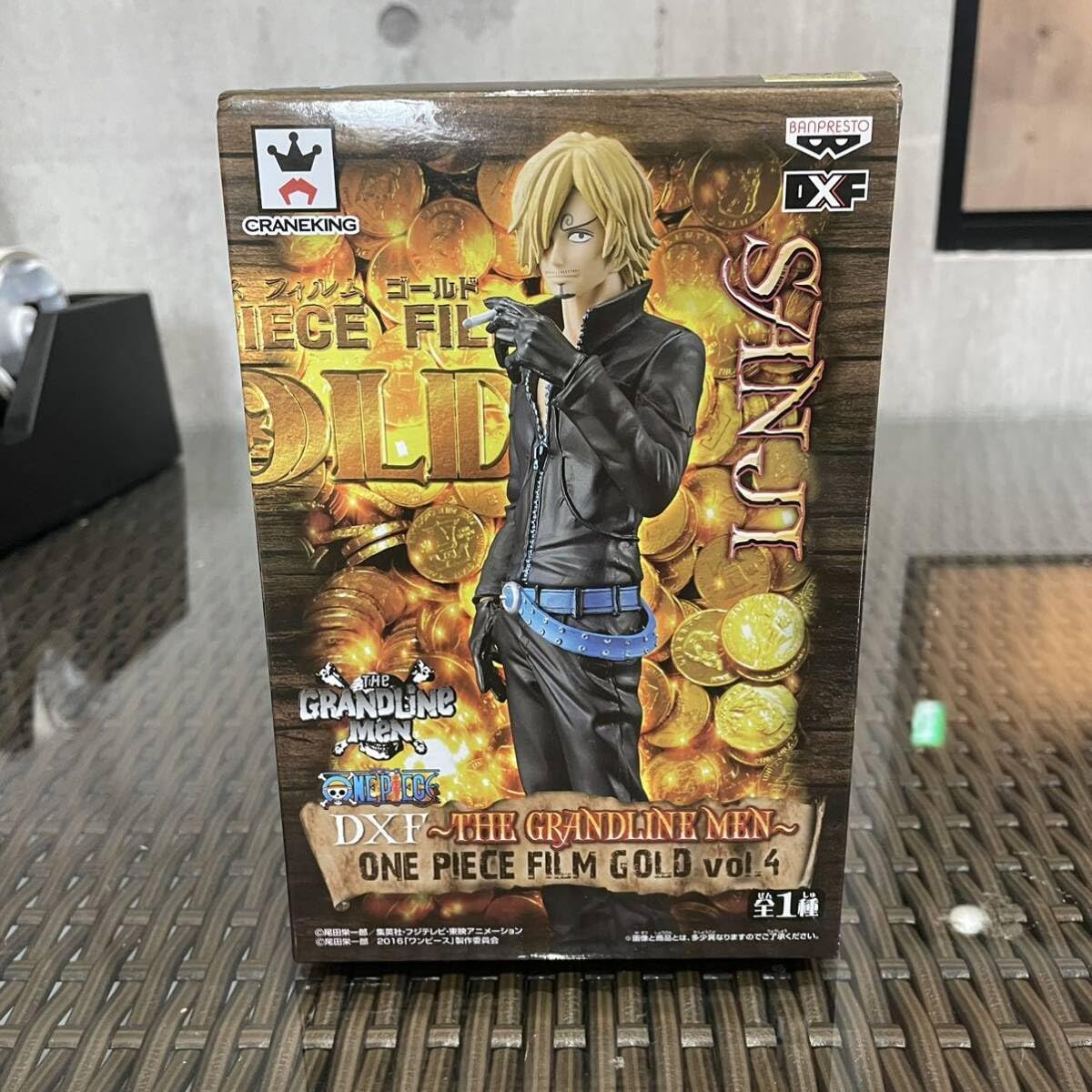 Amazon.co.jp: ワンピース DXF THE GRANDLINE MEN ONE PIECE FILM GOLD