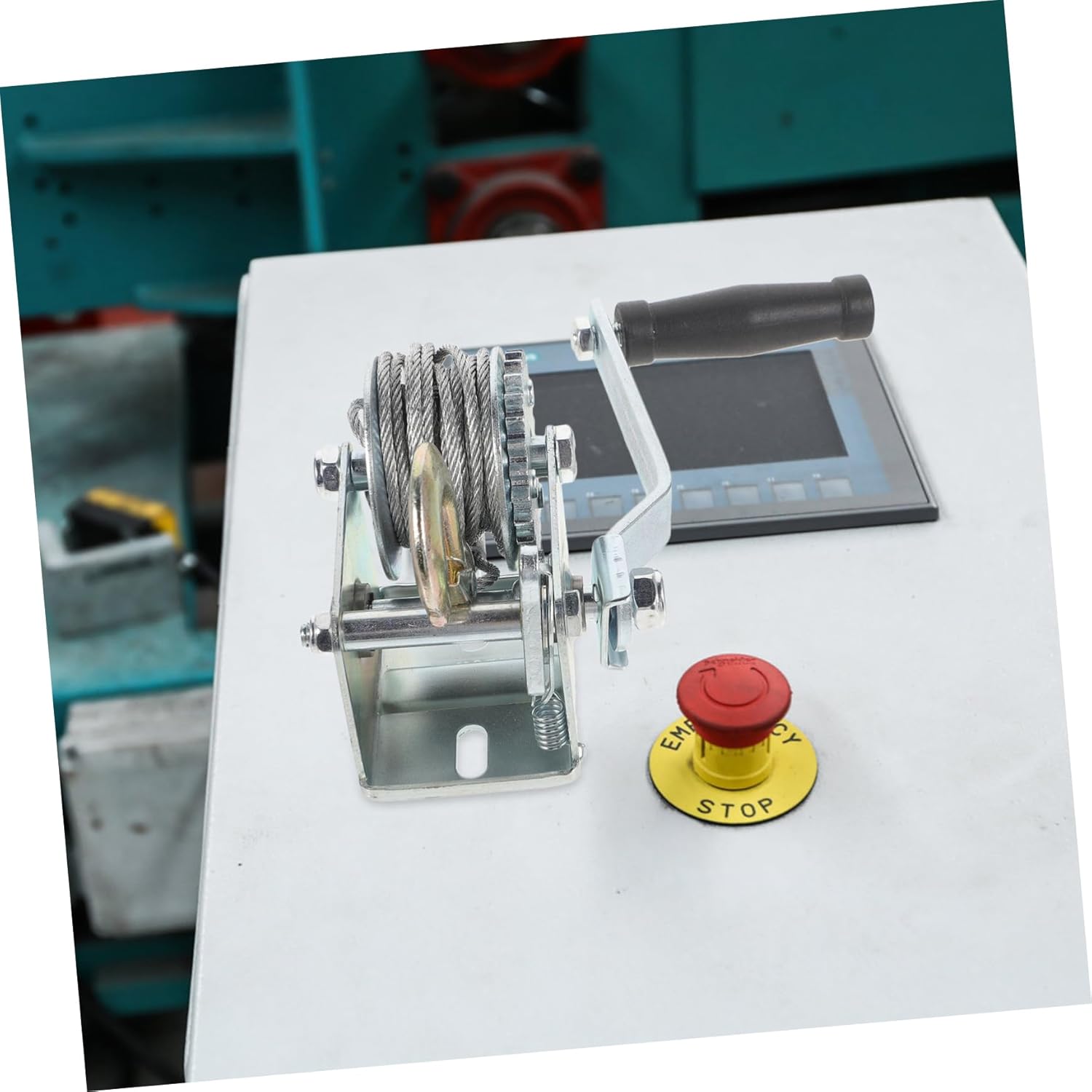 Hand Crank Winch Portable Steel Cable Trailer Winch for Towing and Trailers Heavy Duty Manual Operation Steel Cable Included