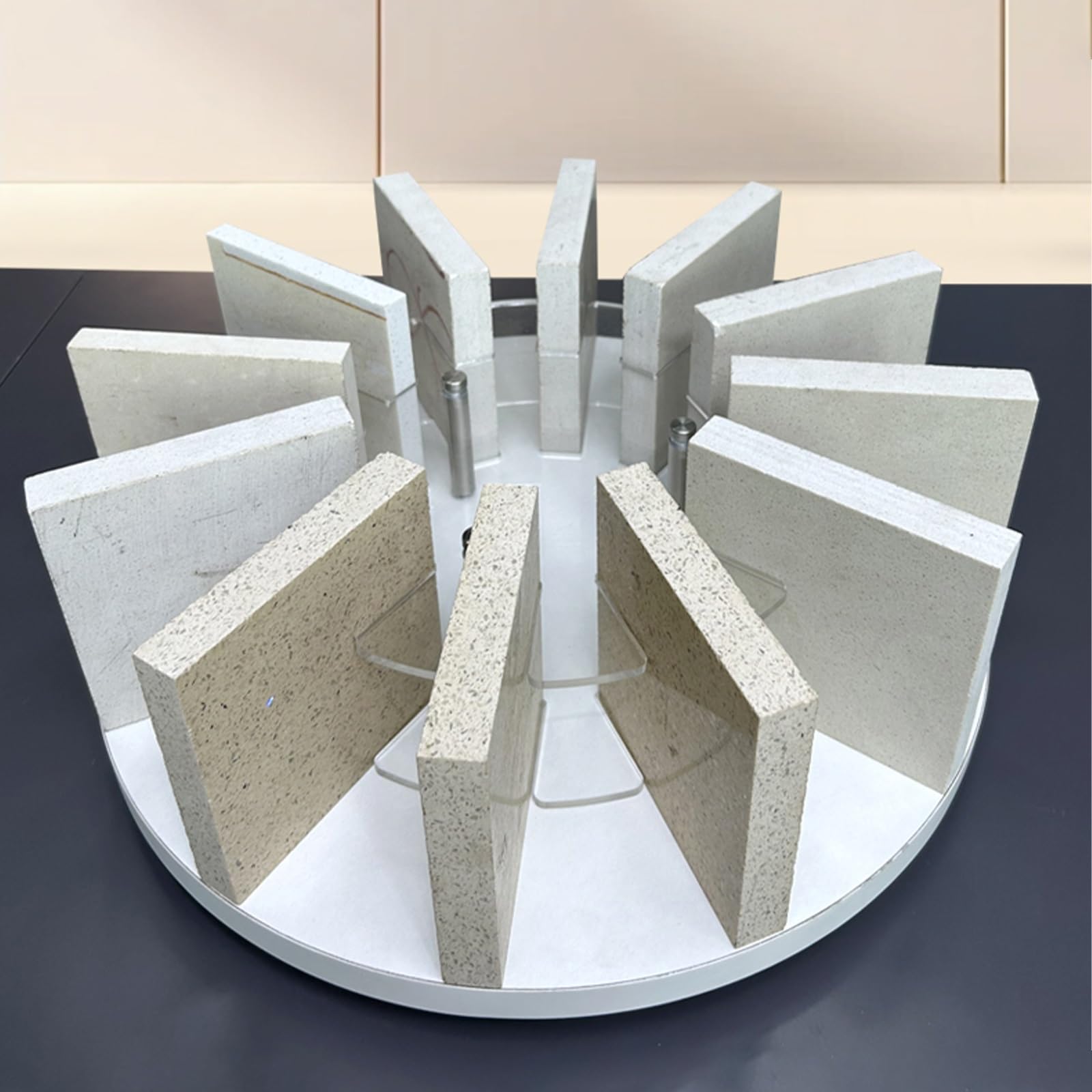 Présentoir Rotatif pour Carreaux en Bois : Mobilier de Showroom