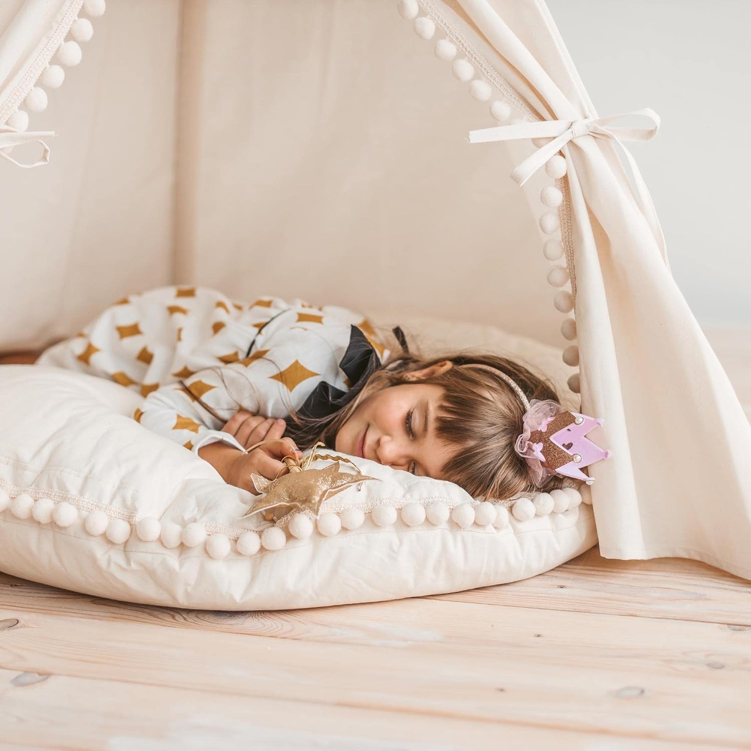 MINICAMP Large Kids Floor Cushion – Ultra Fluffy Washable Bean Bag Chair & Reading Pillow with Boucle Sherpa Cover – Soft Kids Lounger Floor Seat for Playroom, Bedroom or Nursery - Made in EU
