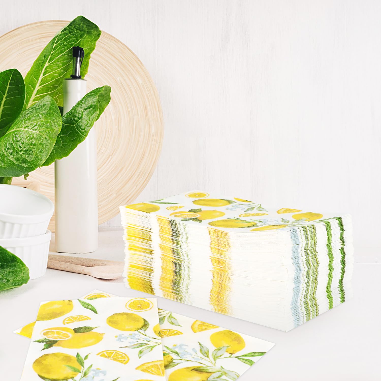 100 servilletas de papel desechables de acuarela y limón, toallas de mano, servilletas de cóctel de limón amarillo, 4.3 x 7.9 pulgadas, servilletas de fiesta suaves y absorbentes para invitados, baño,
