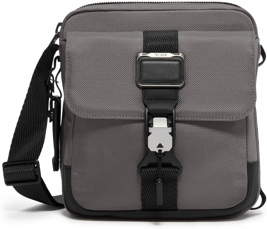 Amazon | [トゥミ] クロスボディ アルファブラボー メンズ CHARCOAL