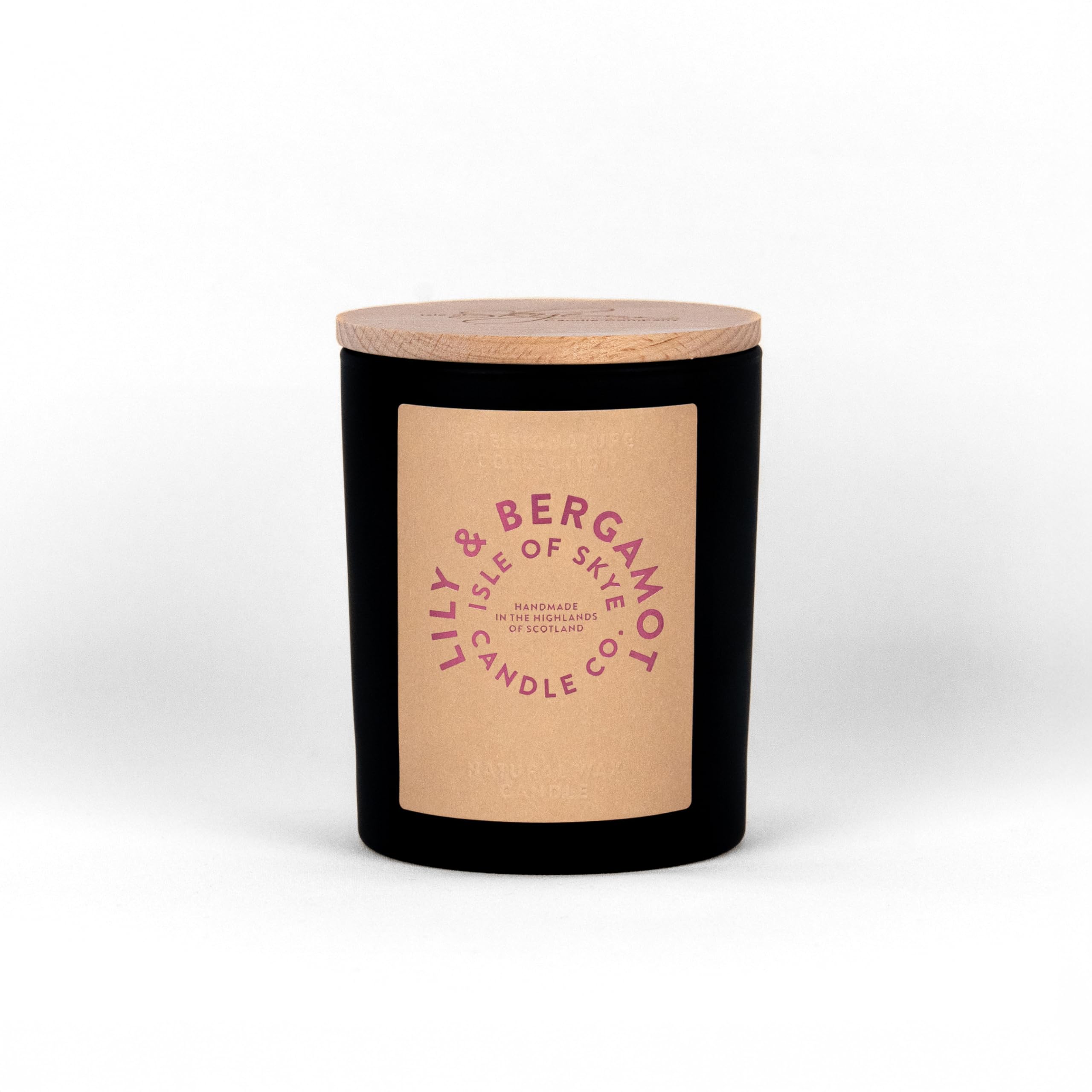 Isle Of Skye Candle Company White Lily & Bergamot Scented Tumbler | Natural Soy Wax Candle | Handmade In Scotland | Premium Scented Candle | Elegant Black Jar, Engraved Wooden Lid | 45 Hours Burn Time Large