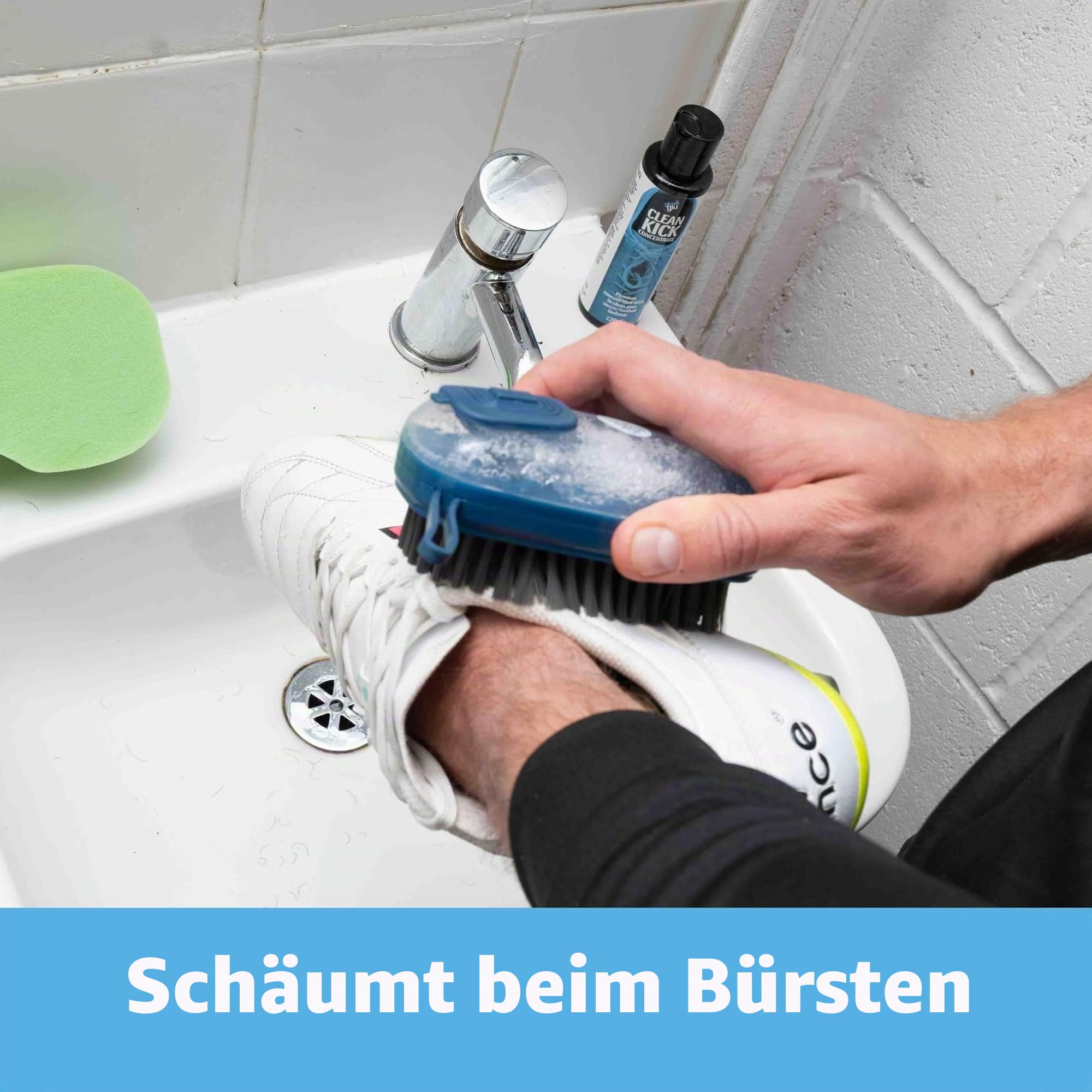 Clean Kick Fußballschuh-Reinigungsbürste mit integriertem Seifenspender - Tragbarer Schrubber für Schlamm & Gras - Easy Grip Schuhreiniger für Fußball, Fußball & Sportstiefel