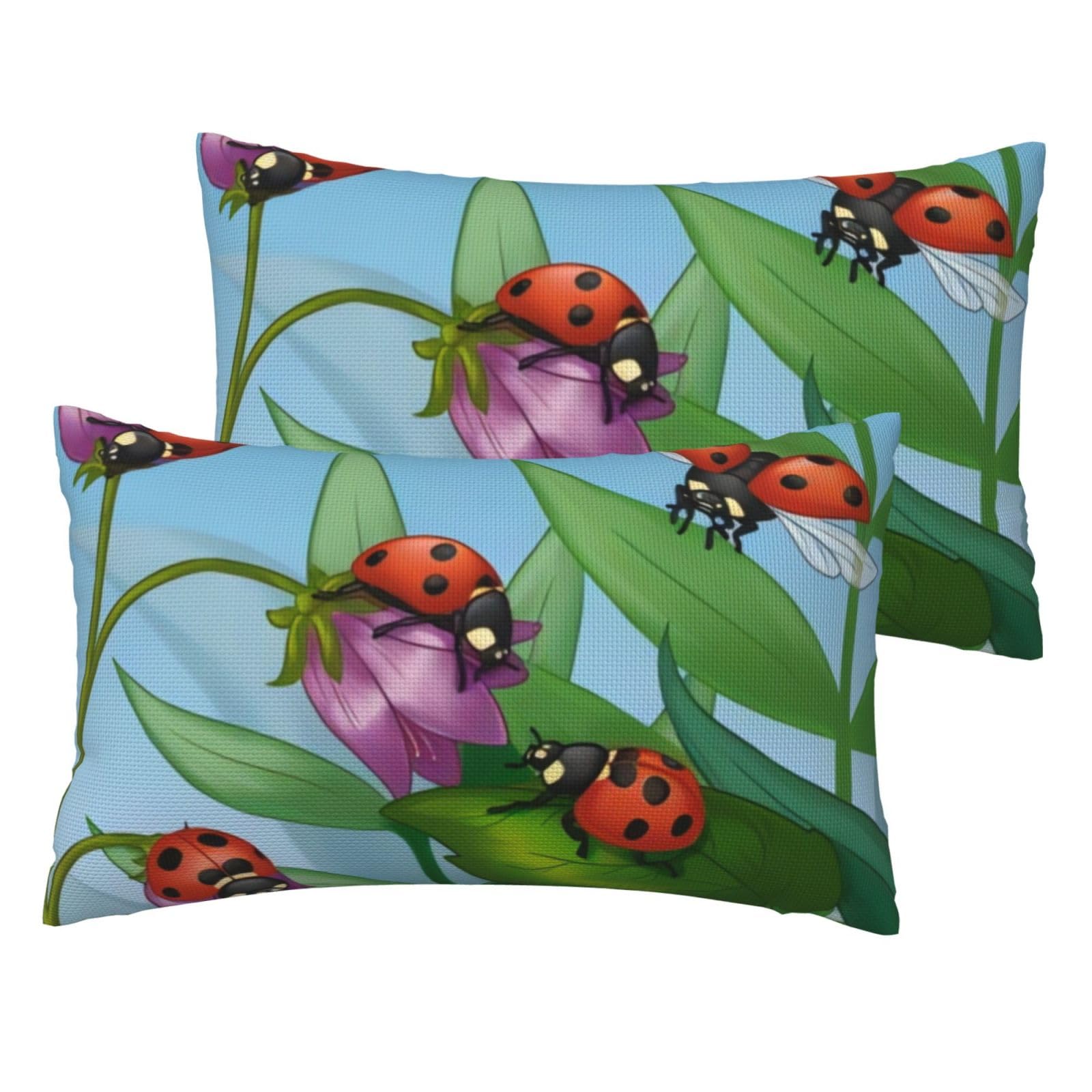 Taies d'oreiller imitation lin motif coccinelle décoration de salon