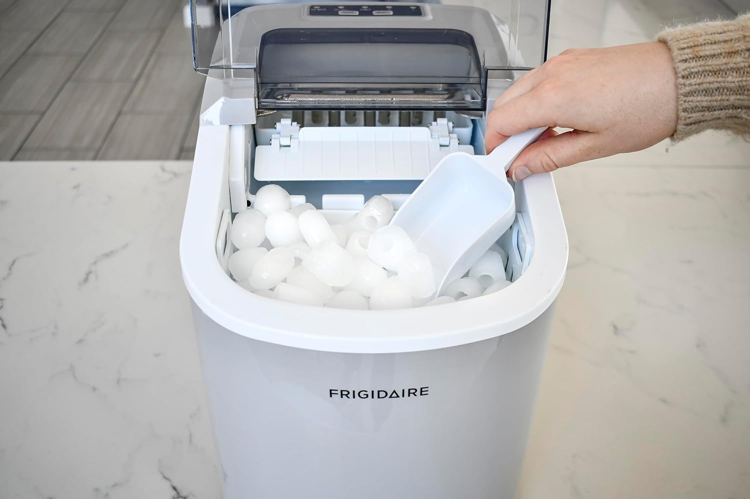 Frigidaire EFIC118-SILVER-KL Ice Maker Machine, Compact Countertop, Silver