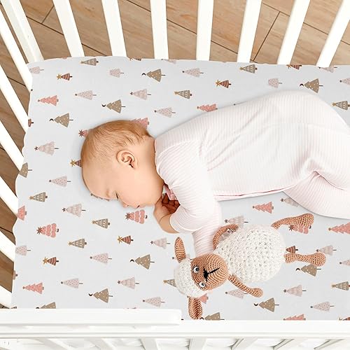 Miniatura 8 de Pfrewn Sábanas de cuna de Navidad para niños y niñas, árbol de Navidad pastel, bosque rosa, sábana bajera para cuna para colchón de cuna, elástica,