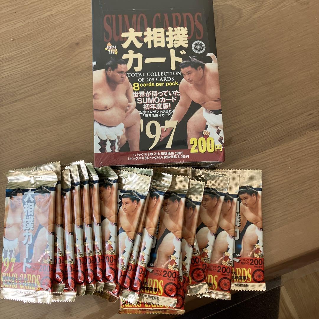Amazon.co.jp: 大相撲カード 97 1ボックス カード18袋 : 文房具