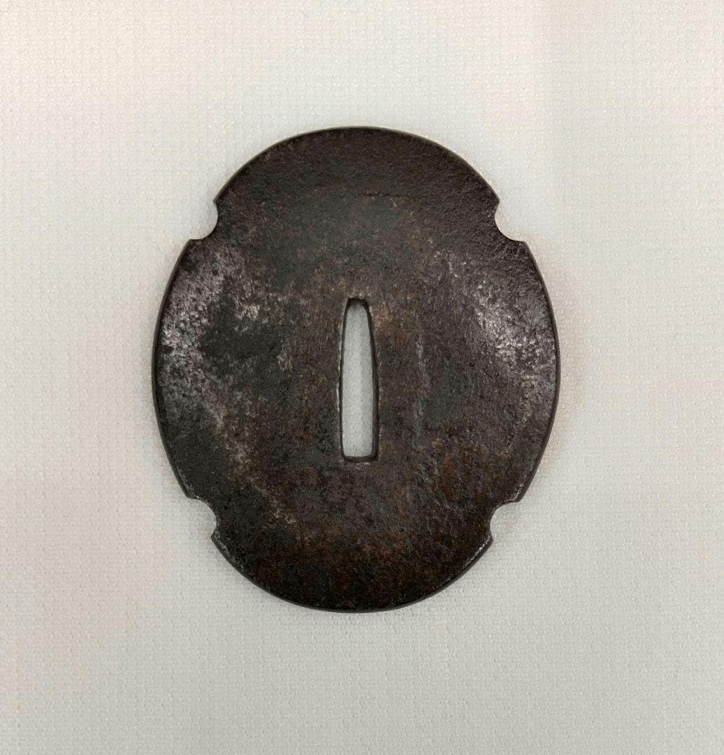 珍品 鍔 短刀鍔 鐔 短刀鐔 日本刀 居合 刀装具 アンティーク 珍品 鍔 短刀